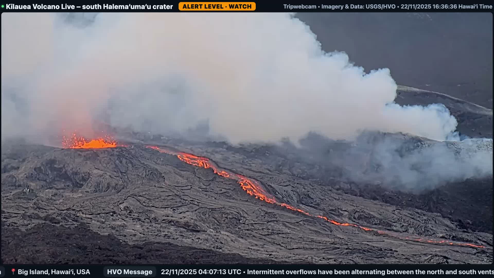 Hawaii , Kilauea Volcano, South Halemaʻumaʻu Crater Live Cam - Volcano, Big Island, Hawaii, USA