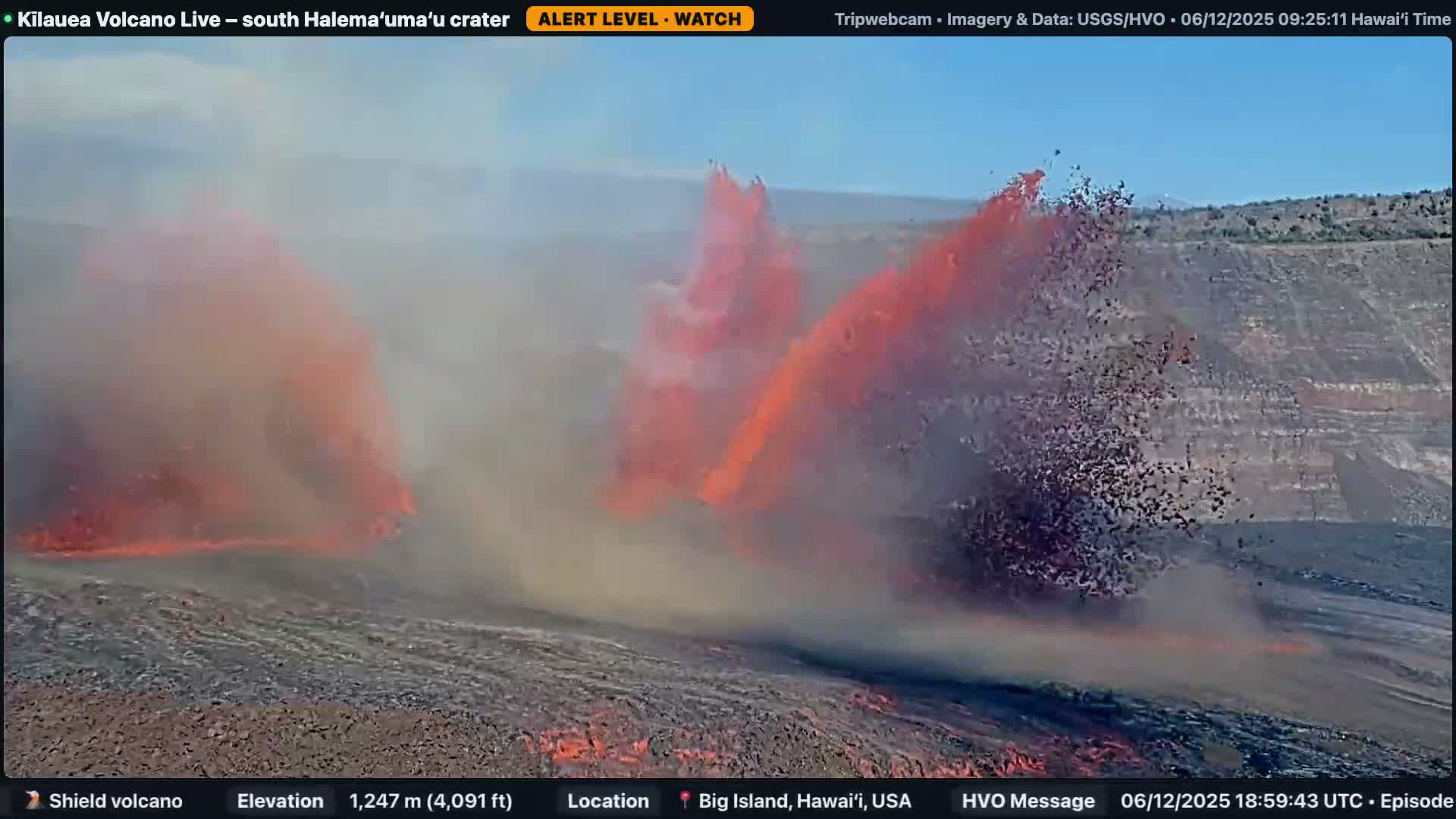 Hawaii , Kilauea Volcano, South Halemaʻumaʻu Crater Live Cam - Volcano, Big Island, Hawaii, USA