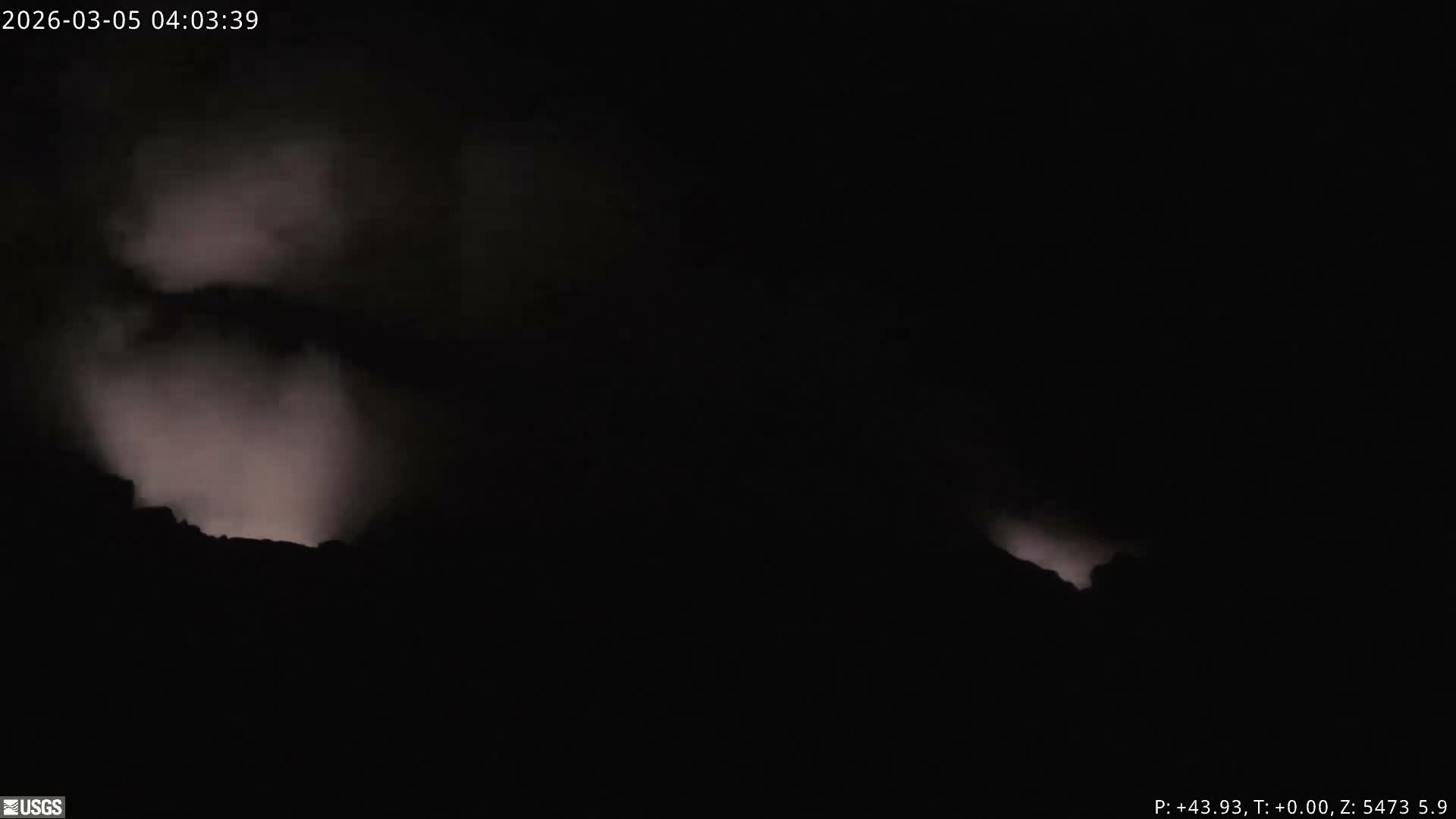 Hawaii , Kilauea Volcano, South Halemaʻumaʻu Crater Live Cam - Volcano, Big Island, Hawaii, USA