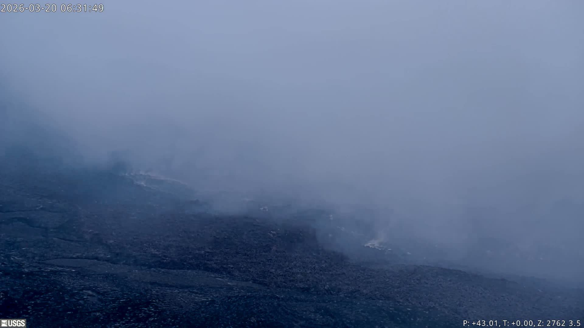 Hawaii , Kilauea Volcano, South Halemaʻumaʻu Crater Live Cam - Volcano, Big Island, Hawaii, USA