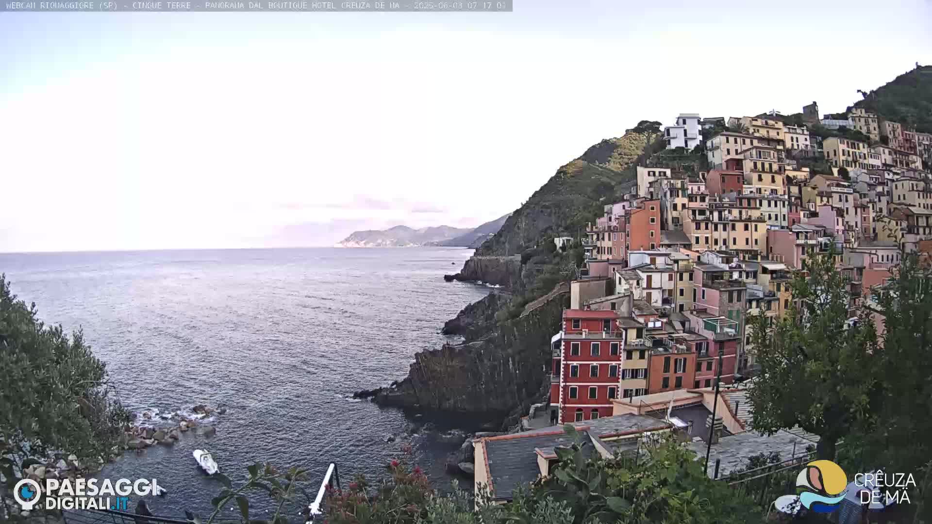 Riomaggiore Live Cam  - La Spezia, Liguria, Italy