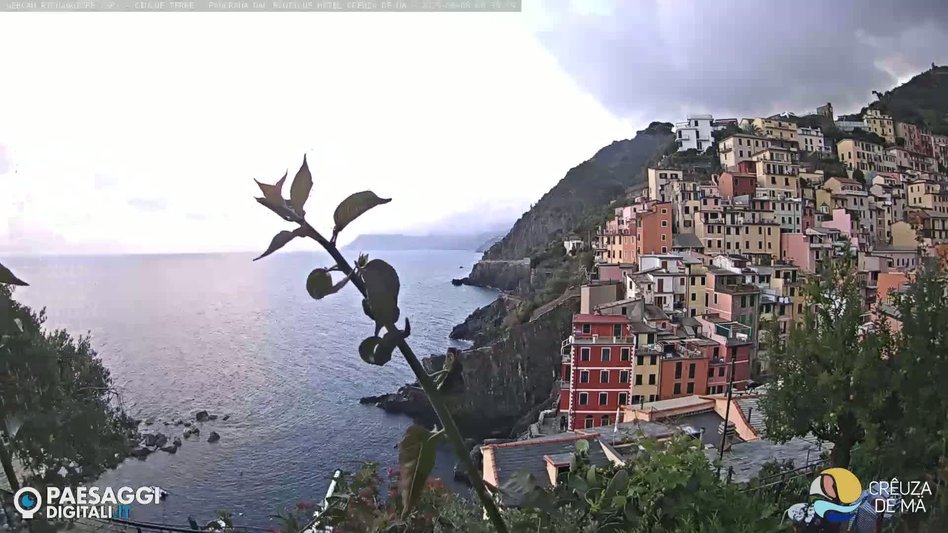 Riomaggiore Live Cam  - La Spezia, Liguria, Italy