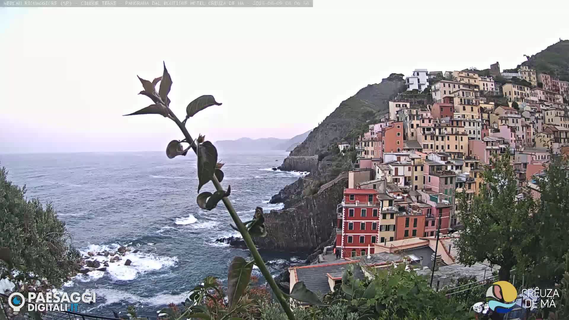 Riomaggiore Live Cam  - La Spezia, Liguria, Italy