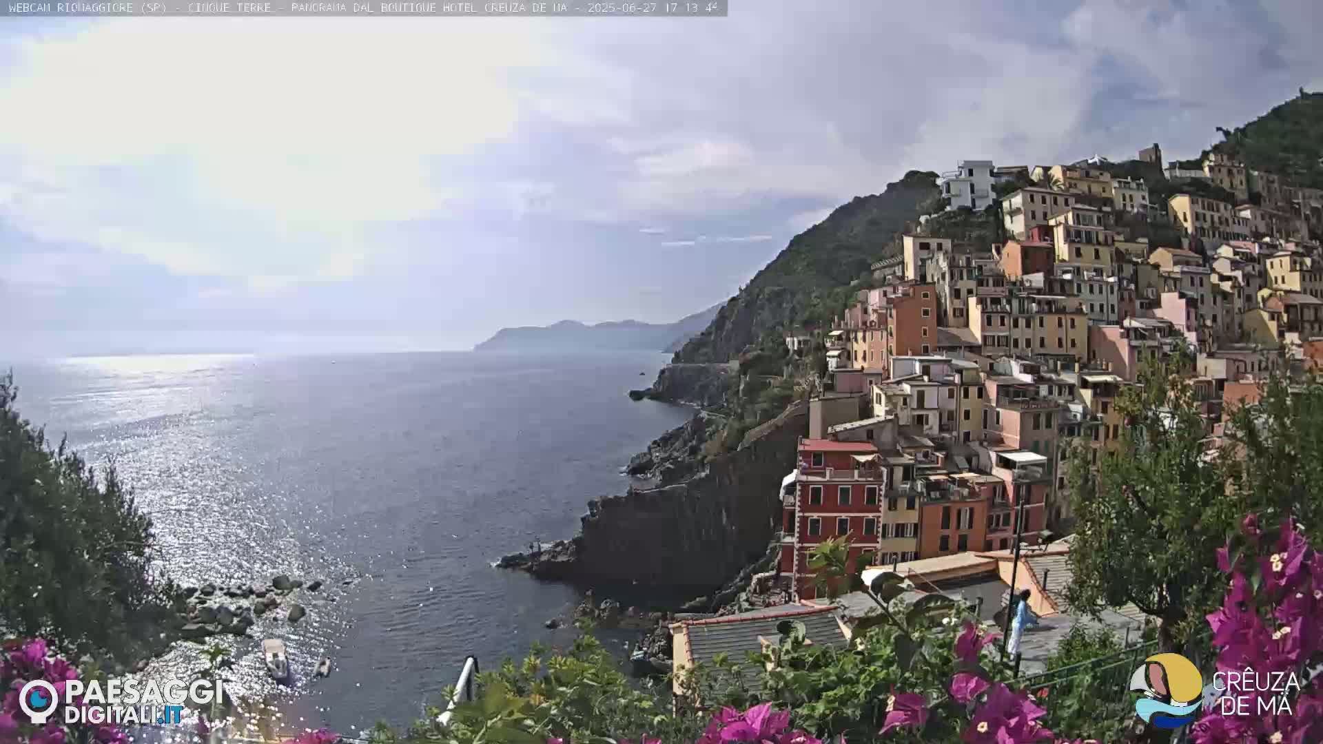 Cinque Terre, Riomaggiore Village Live Cam  - La Spezia, Liguria, Italy