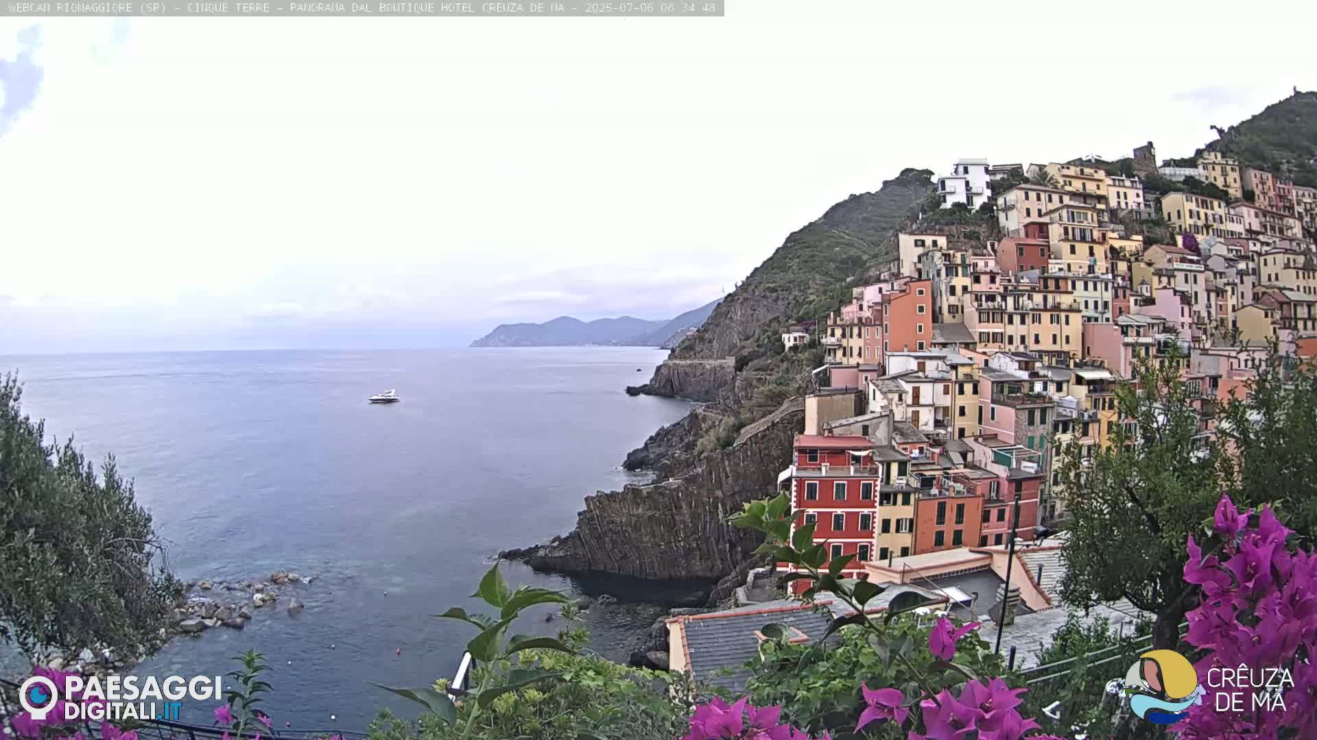 Cinque Terre, Riomaggiore Village Live Cam  - La Spezia, Liguria, Italy