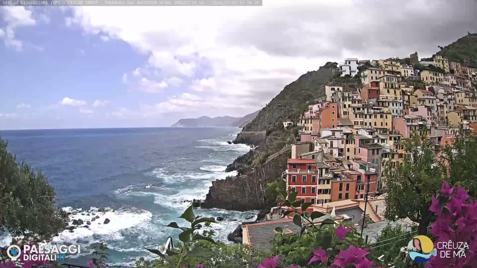 Cinque Terre, Riomaggiore Village Live Cam  - La Spezia, Liguria, Italy