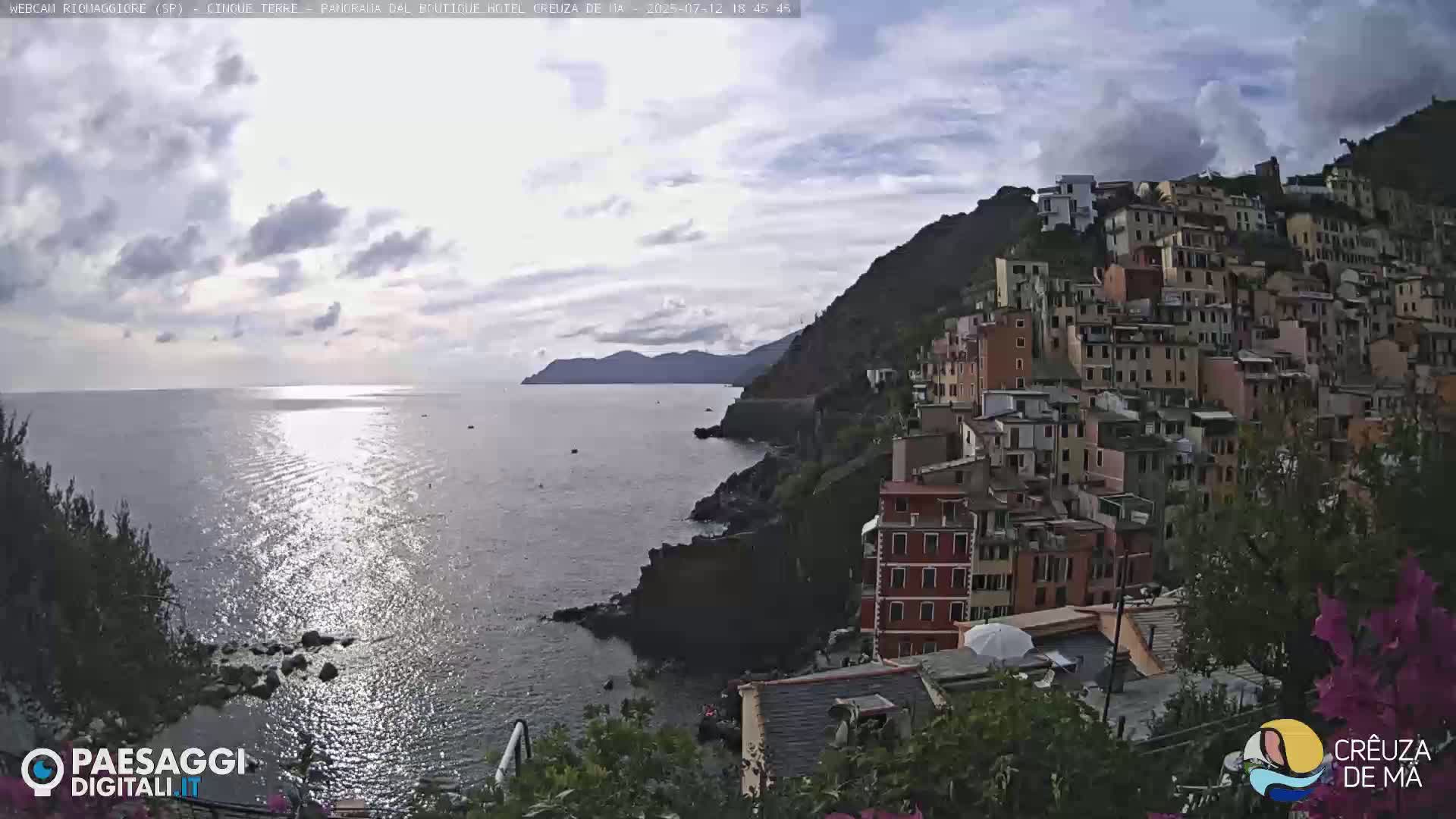 Cinque Terre, Riomaggiore Village Live Cam  - La Spezia, Liguria, Italy