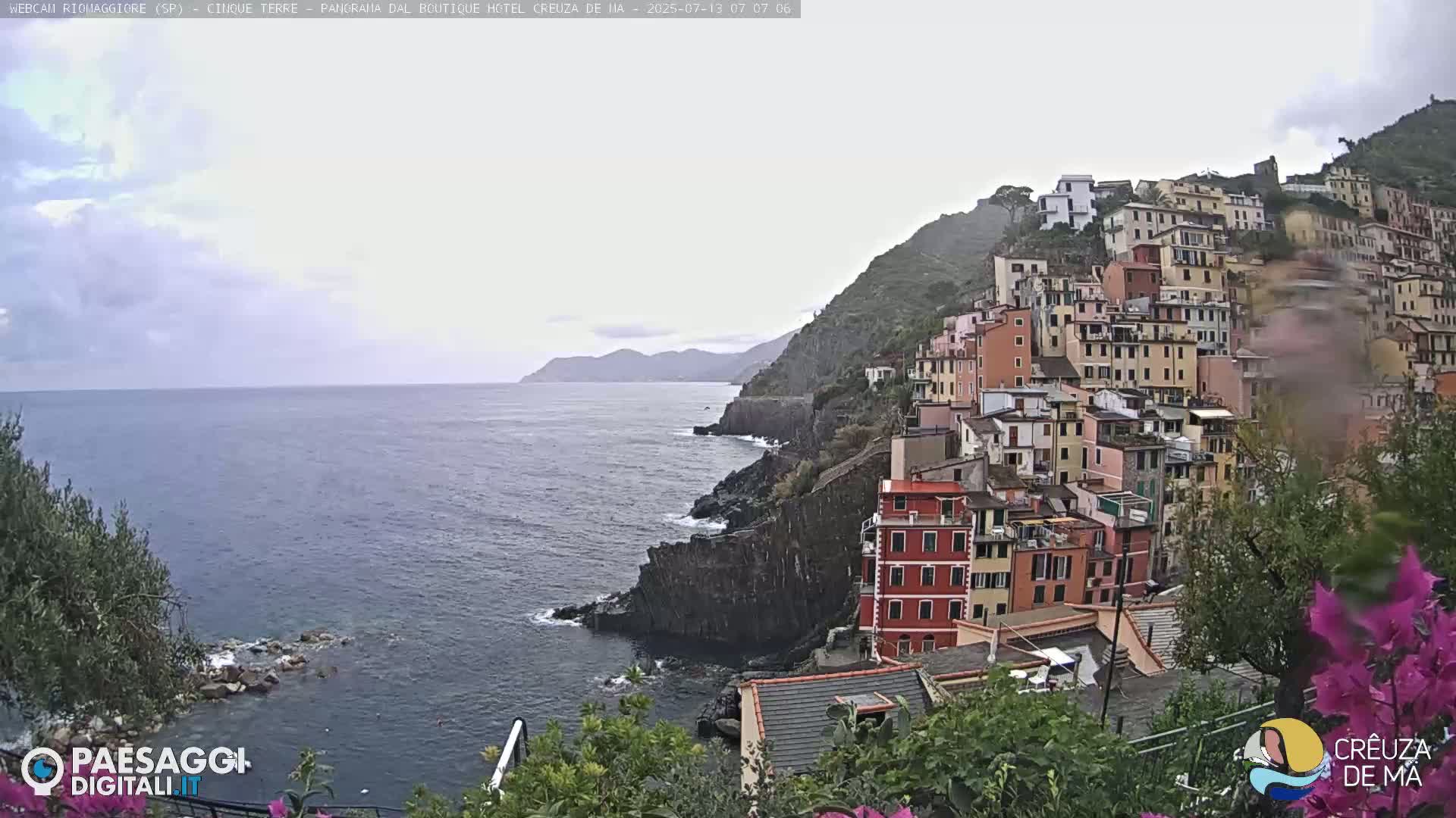Cinque Terre, Riomaggiore Village Live Cam  - La Spezia, Liguria, Italy