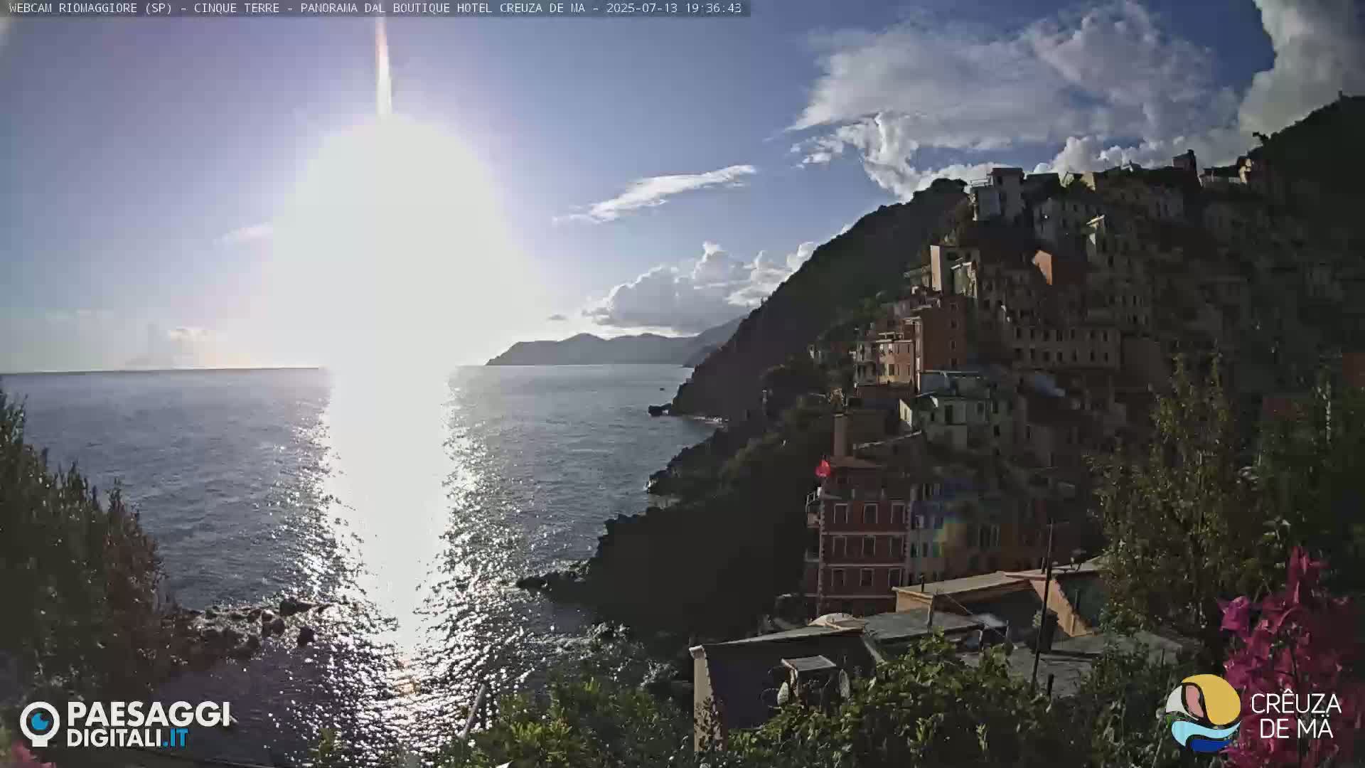 Cinque Terre, Riomaggiore Village Live Cam  - La Spezia, Liguria, Italy