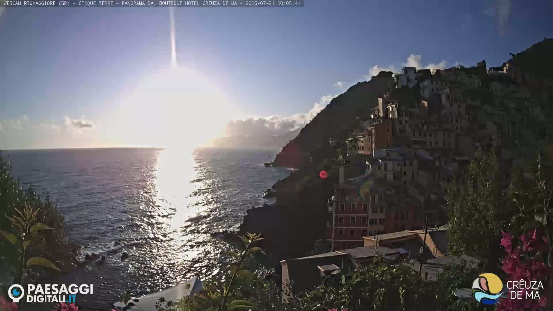 Cinque Terre, Riomaggiore Village Live Cam  - La Spezia, Liguria, Italy