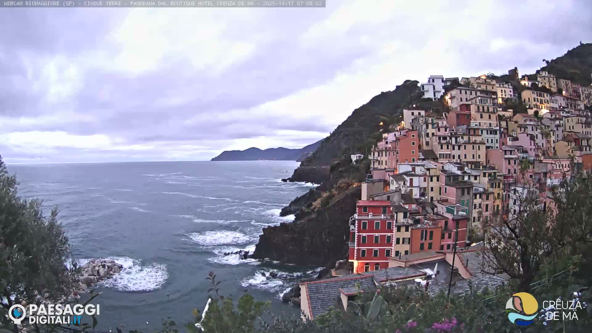Cinque Terre, Riomaggiore Village Live Cam  - La Spezia, Liguria, Italy