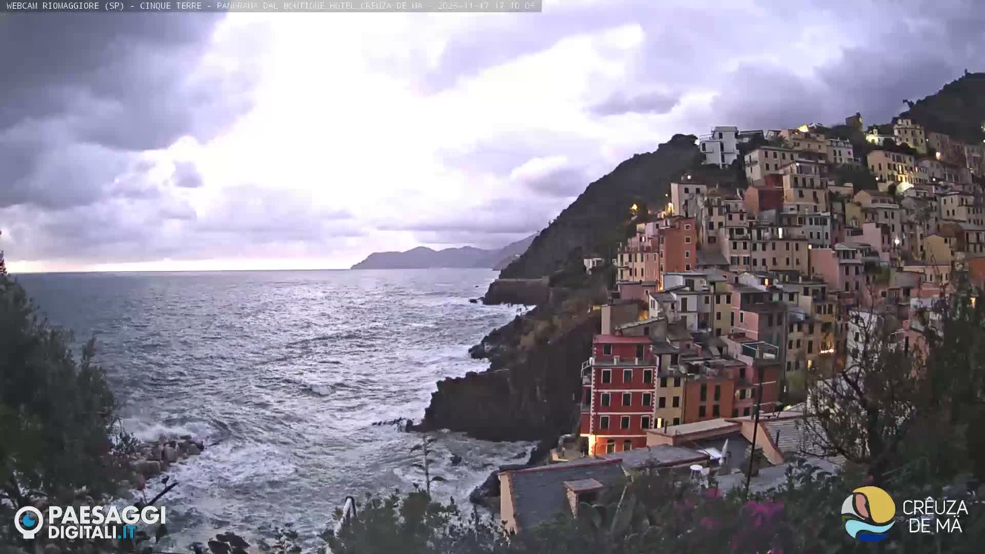 Cinque Terre, Riomaggiore Village Live Cam  - La Spezia, Liguria, Italy