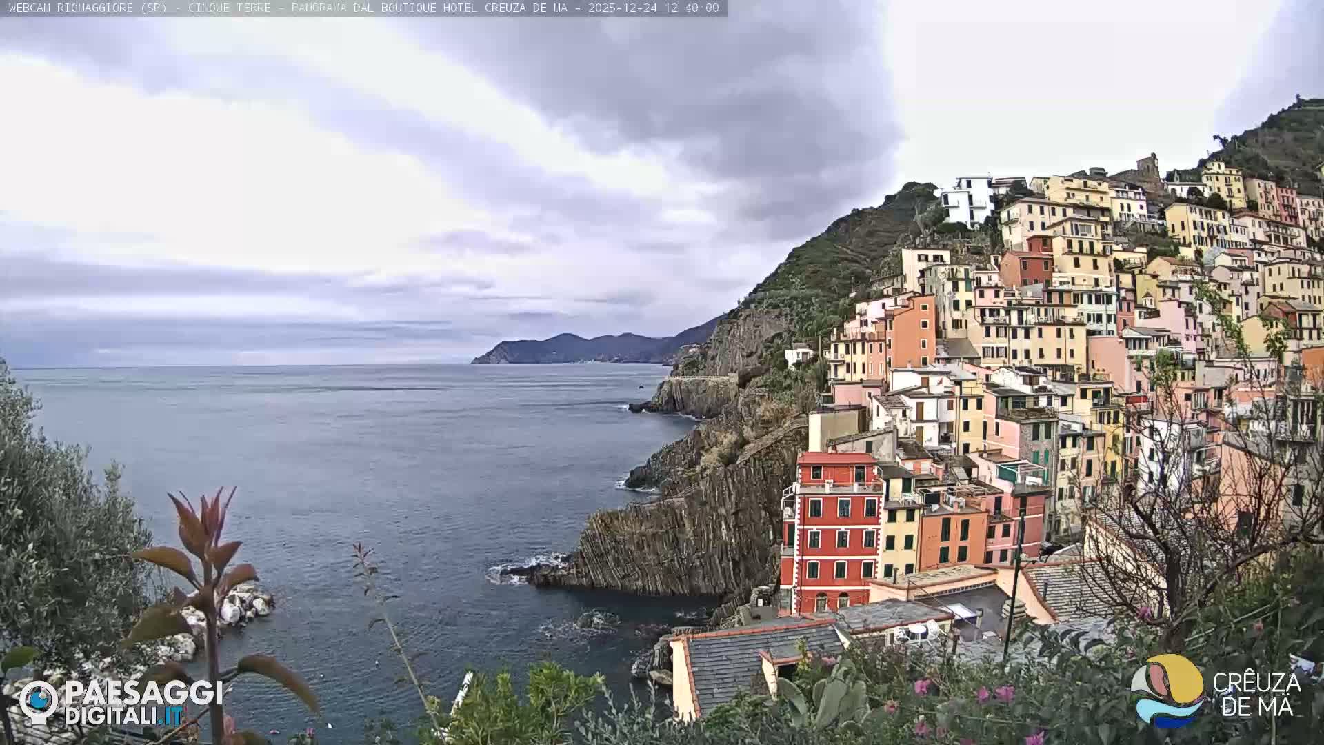 Cinque Terre, Riomaggiore Village Live Cam  - La Spezia, Liguria, Italy