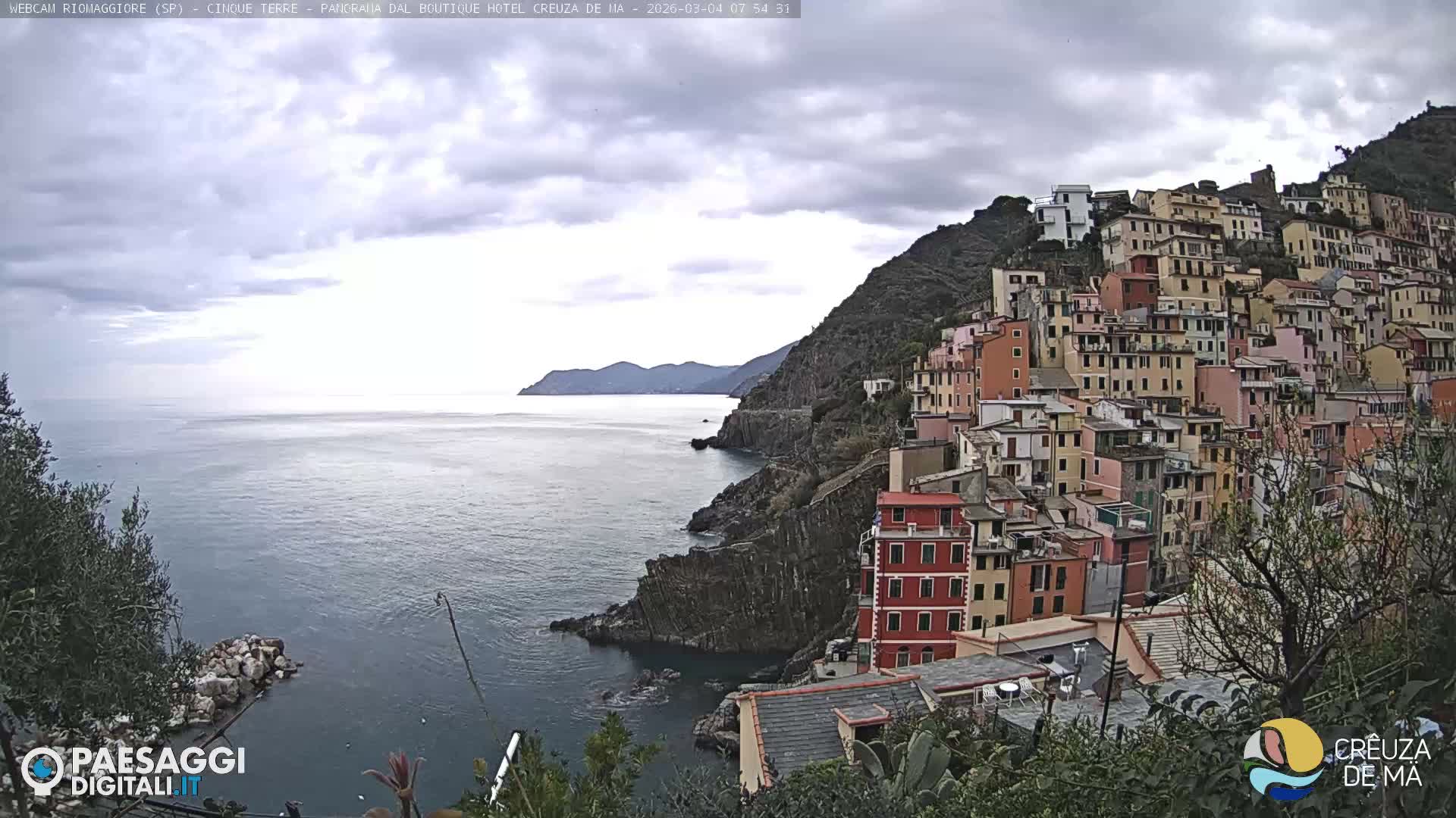 Cinque Terre, Riomaggiore Village Live Cam  - La Spezia, Liguria, Italy