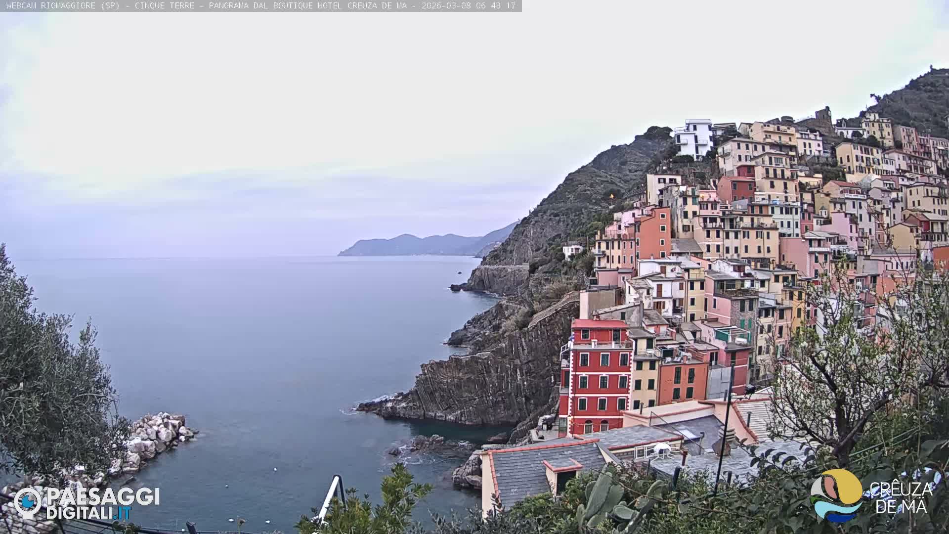 Cinque Terre, Riomaggiore Village Live Cam  - La Spezia, Liguria, Italy