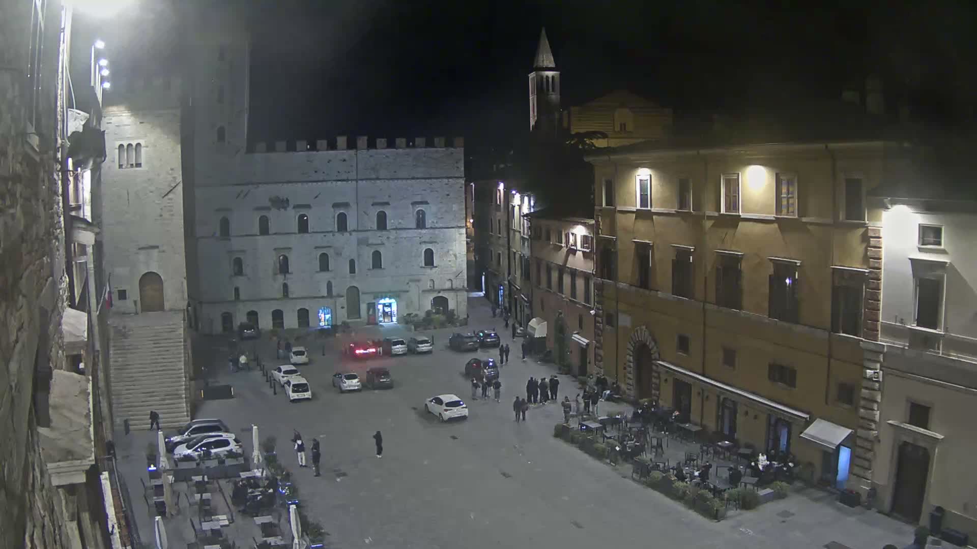 Todi, Piazza del Popolo Square Live Cam - Todi, Perugia, Umbria, Italia