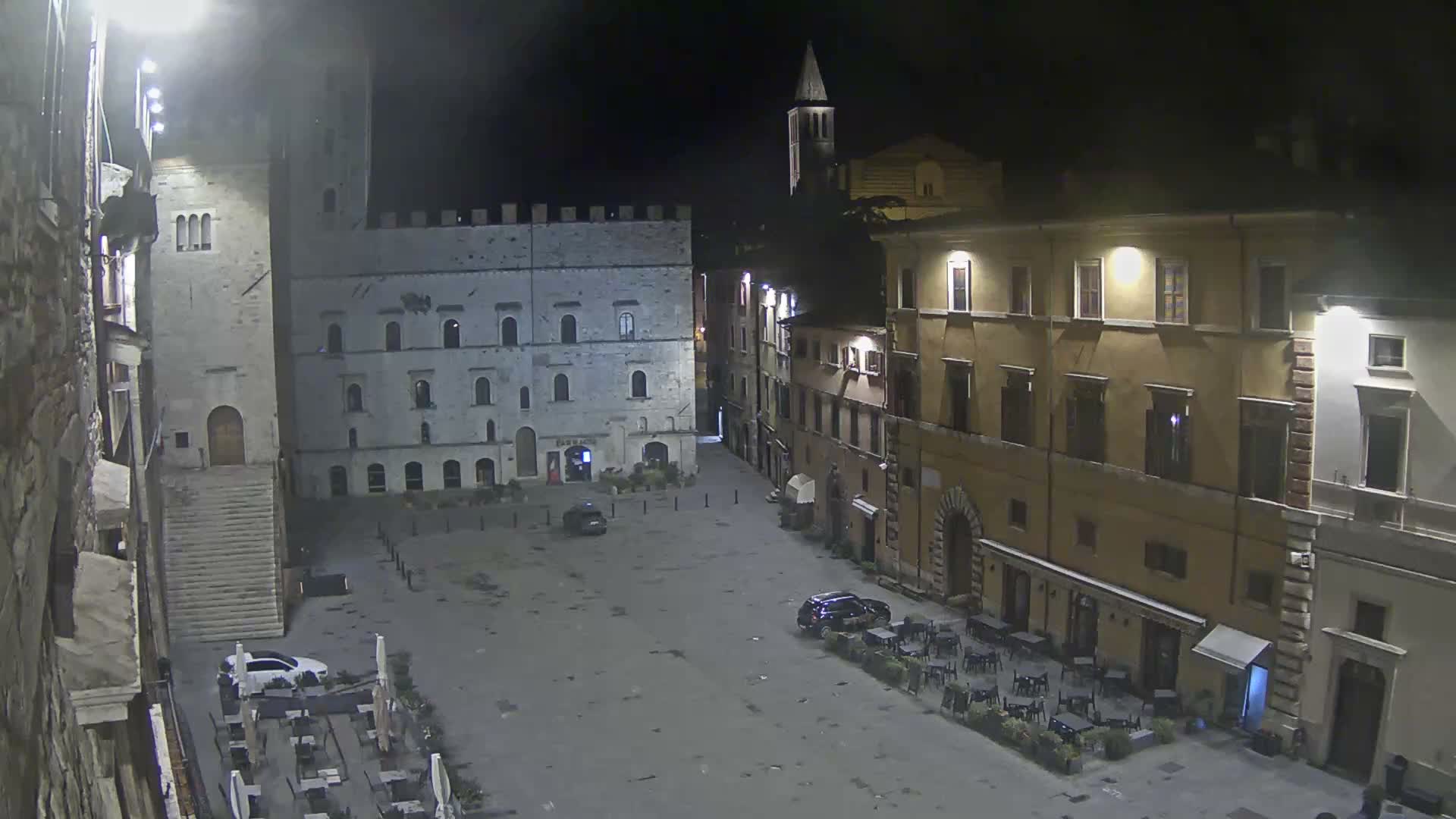 Todi, Piazza del Popolo Square Live Cam - Todi, Perugia, Umbria, Italia