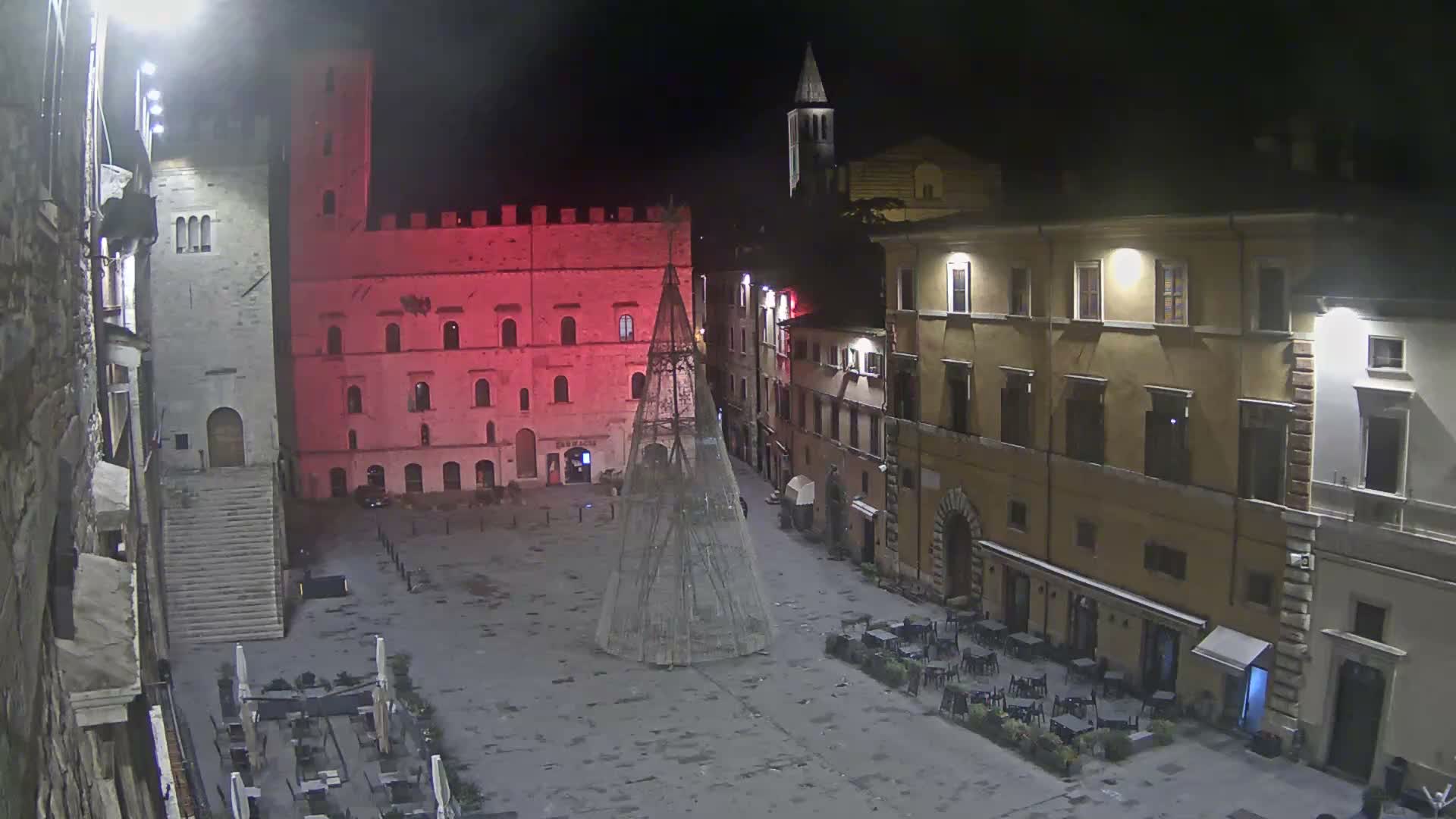Todi, Piazza del Popolo Square Live Cam - Todi, Perugia, Umbria, Italia