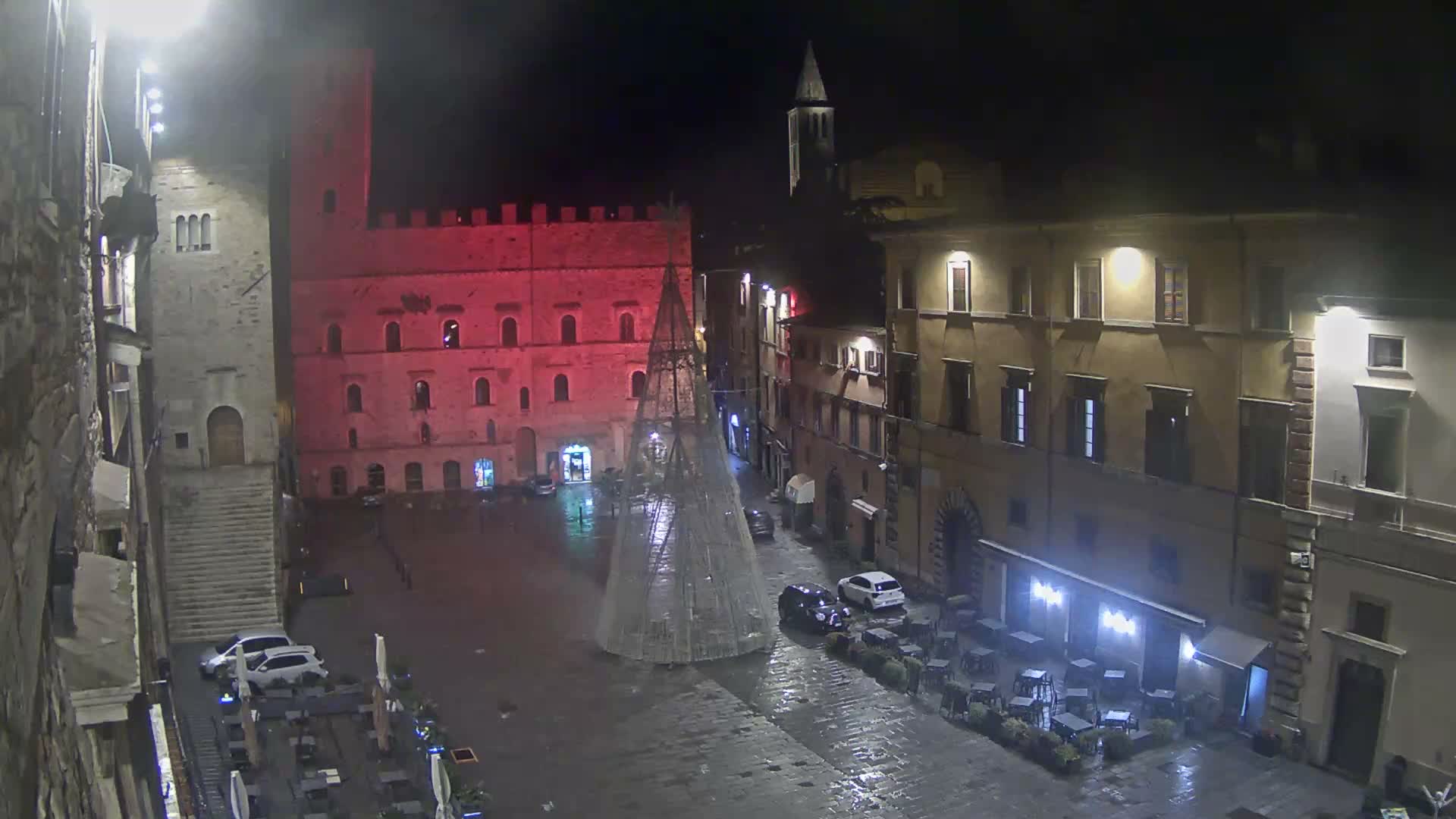 Todi, Piazza del Popolo Square Live Cam - Todi, Perugia, Umbria, Italia