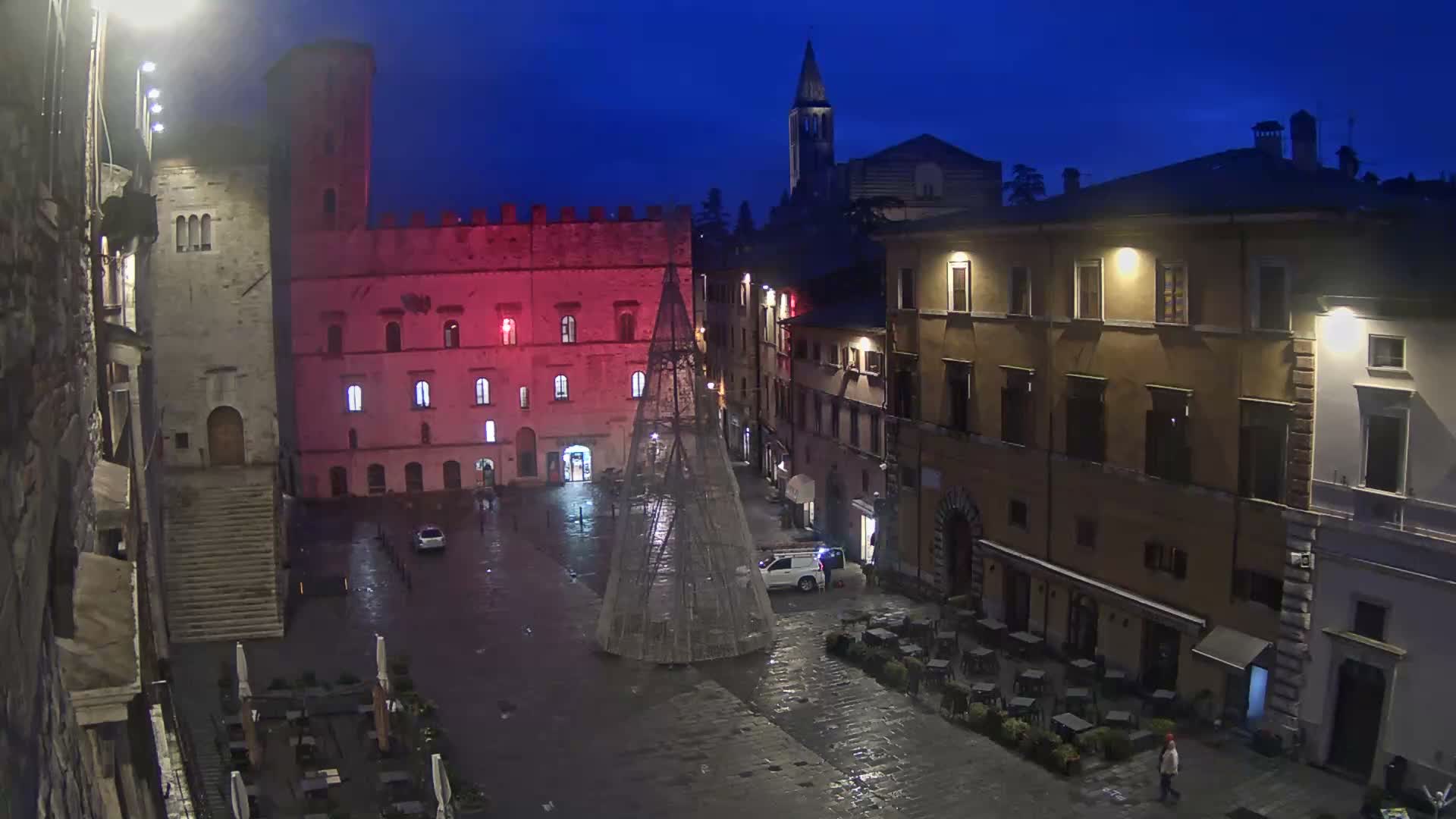 Todi, Piazza del Popolo Square Live Cam - Todi, Perugia, Umbria, Italia