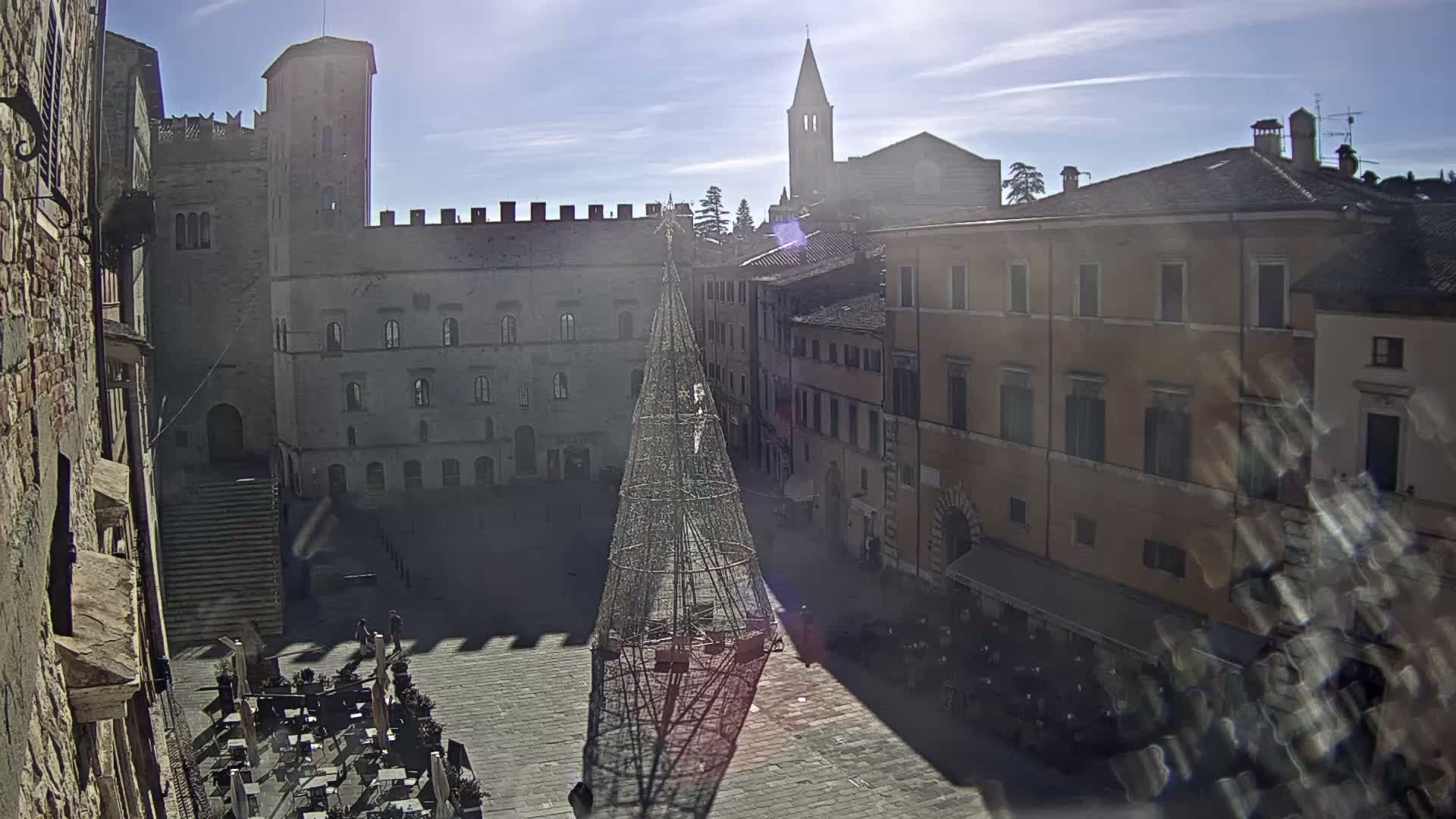 Todi, Piazza del Popolo Square Live Cam - Todi, Perugia, Umbria, Italia
