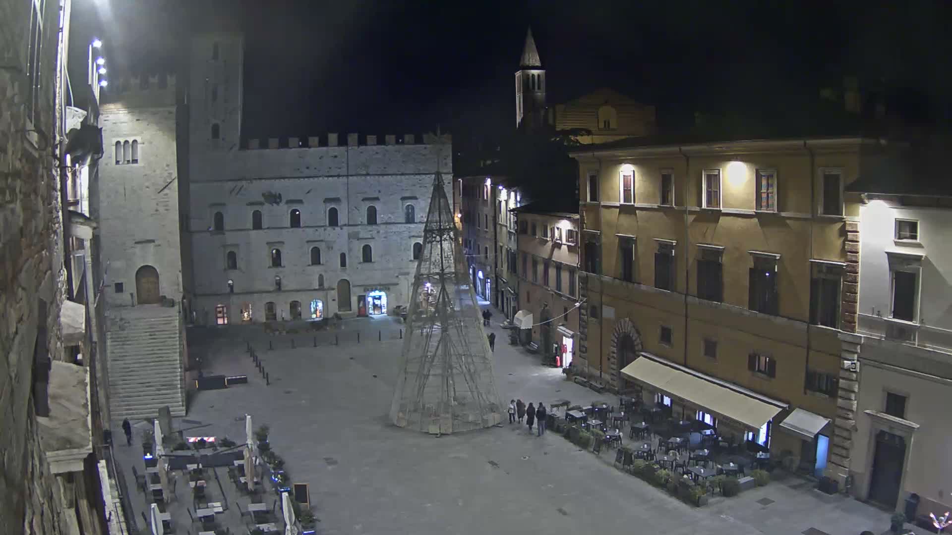 Todi, Piazza del Popolo Square Live Cam - Todi, Perugia, Umbria, Italia