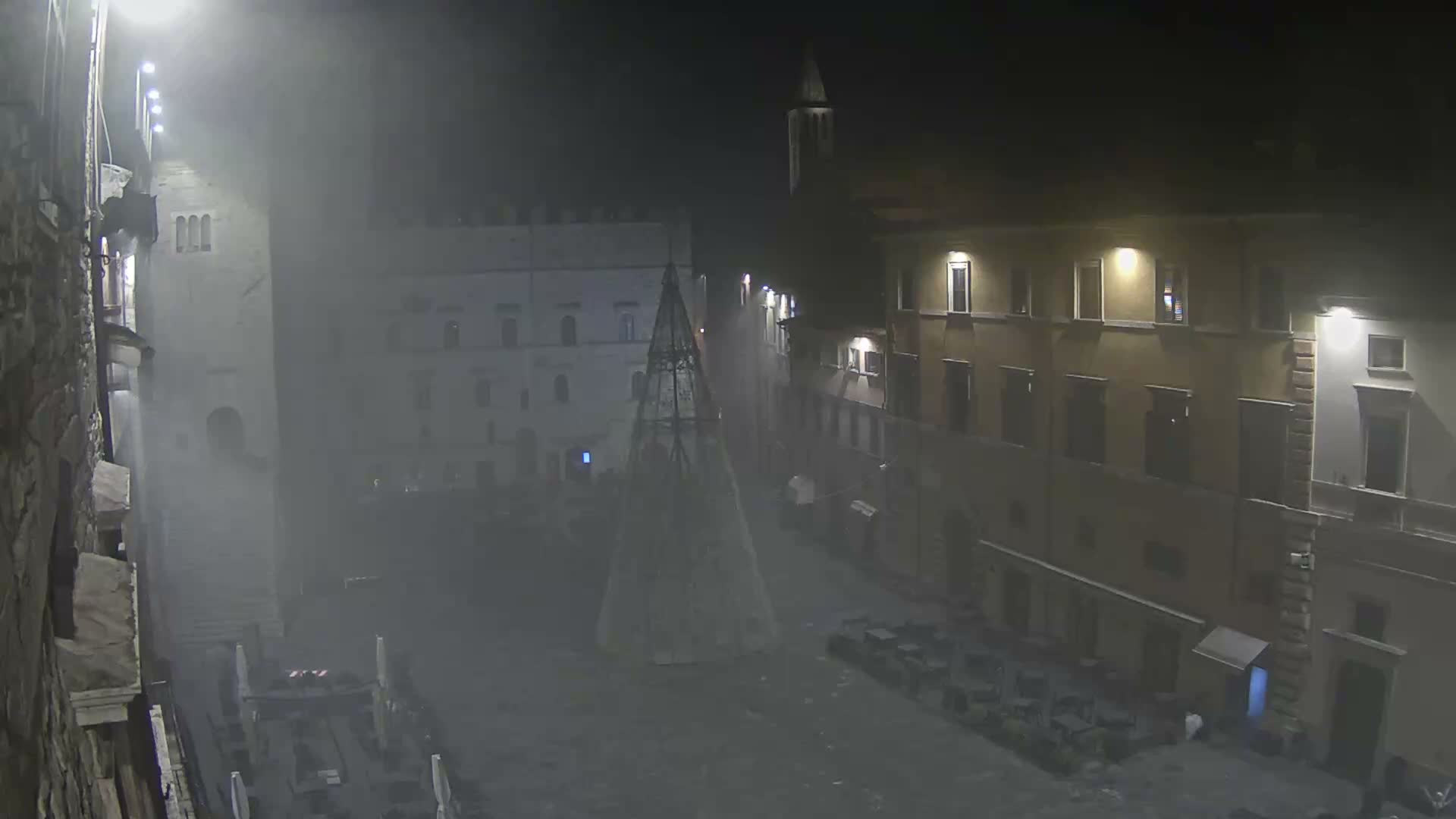 Todi, Piazza del Popolo Square Live Cam - Todi, Perugia, Umbria, Italia