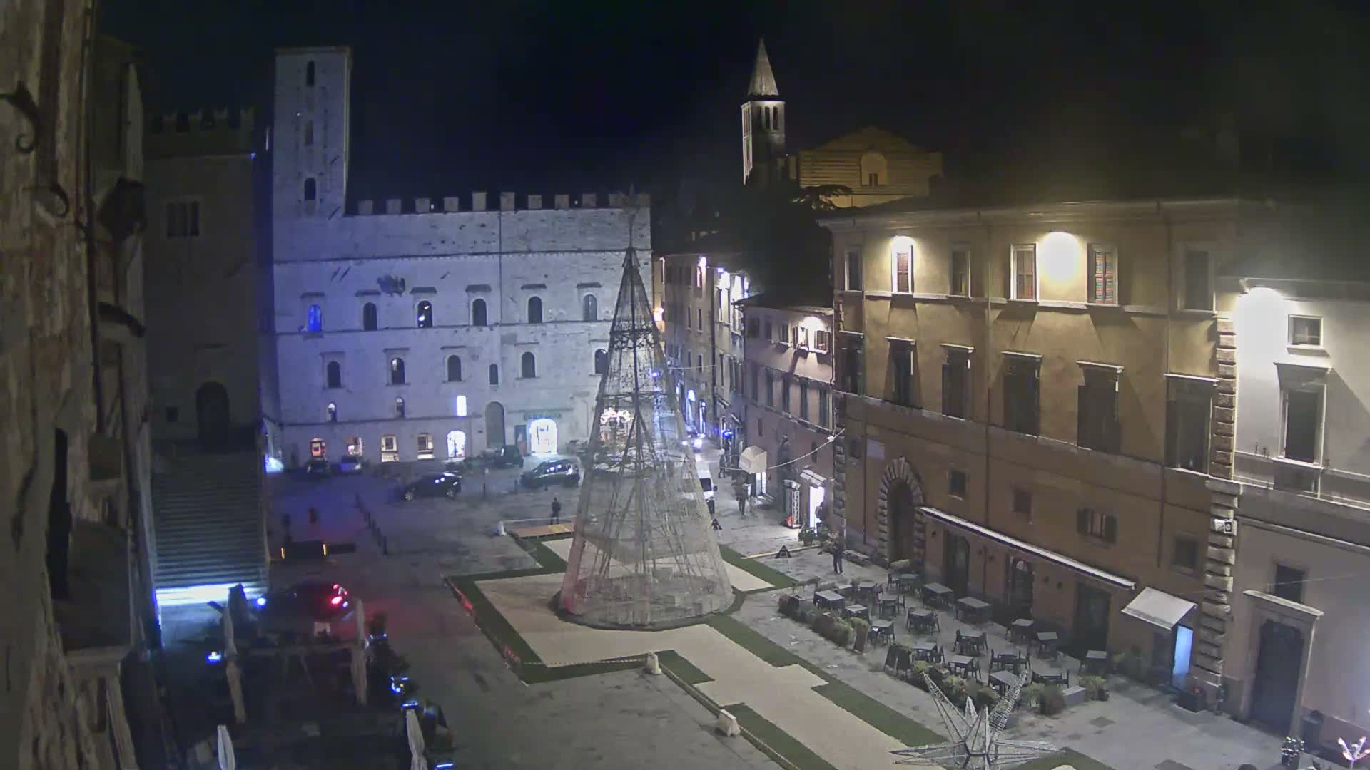 Todi, Piazza del Popolo Square Live Cam - Todi, Perugia, Umbria, Italia