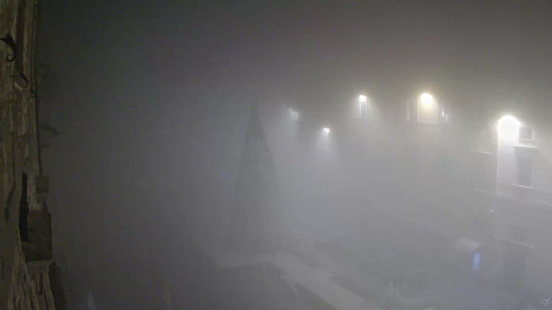 Todi, Piazza del Popolo Square Live Cam - Todi, Perugia, Umbria, Italia