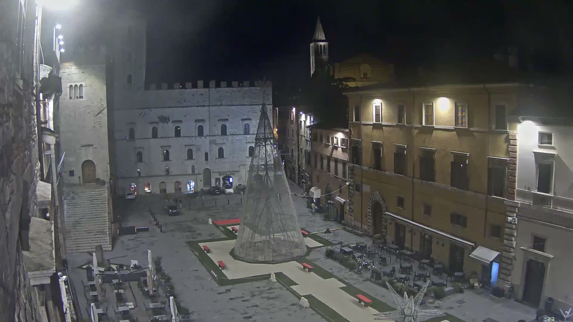 Todi, Piazza del Popolo Square Live Cam - Todi, Perugia, Umbria, Italia
