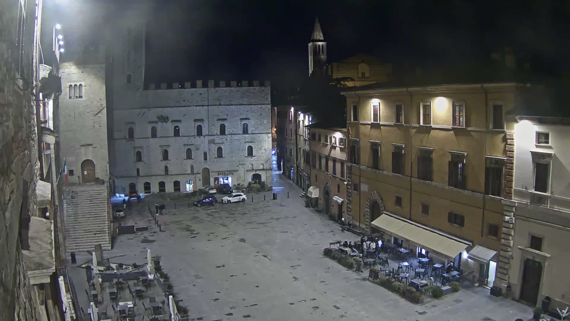 Todi, Piazza del Popolo Square Live Cam - Todi, Perugia, Umbria, Italia
