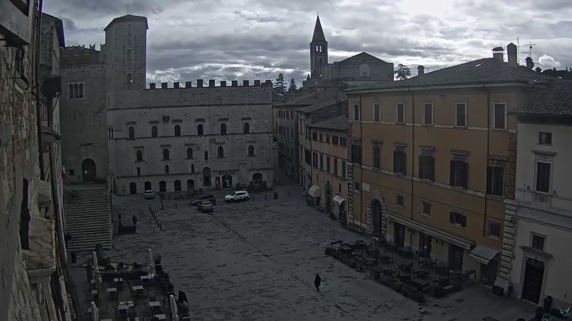 Todi, Piazza del Popolo Square Live Cam - Todi, Perugia, Umbria, Italia