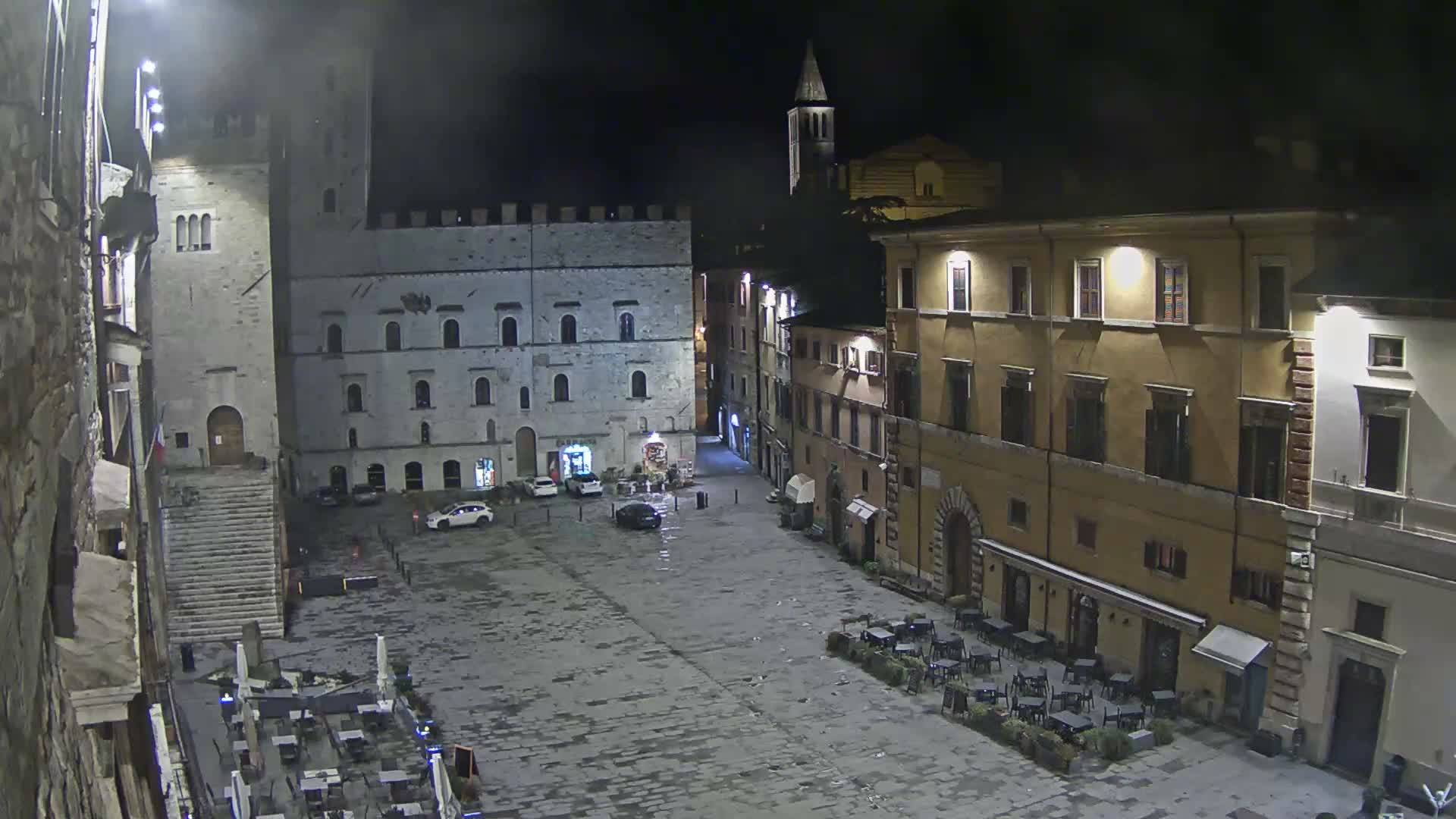 Todi, Piazza del Popolo Square Live Cam - Todi, Perugia, Umbria, Italia