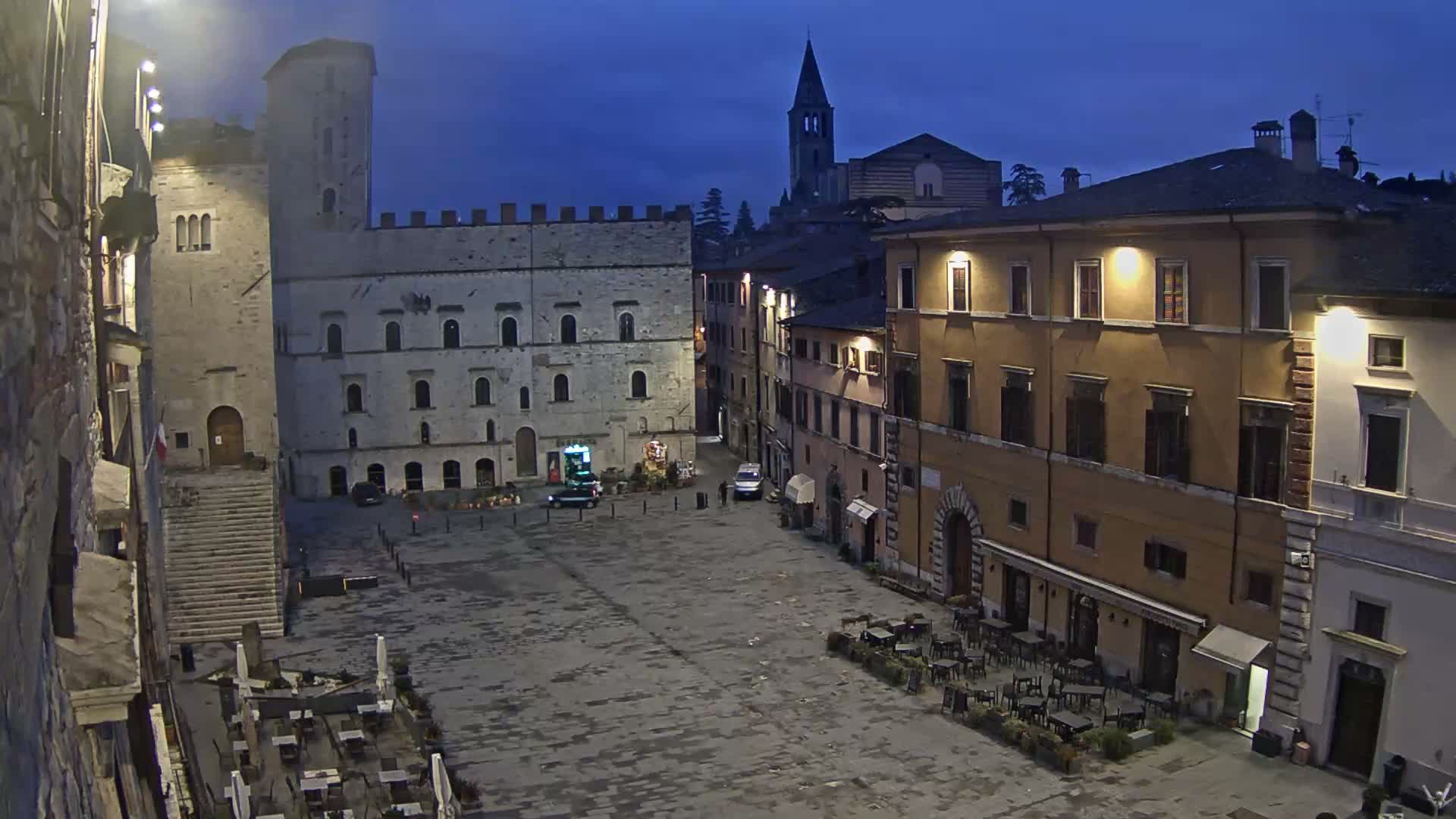 Todi, Piazza del Popolo Square Live Cam - Todi, Perugia, Umbria, Italia