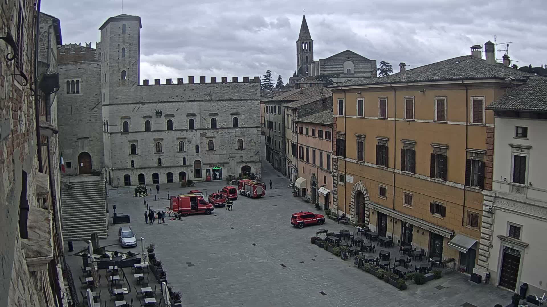 Todi, Piazza del Popolo Square Live Cam - Todi, Perugia, Umbria, Italia