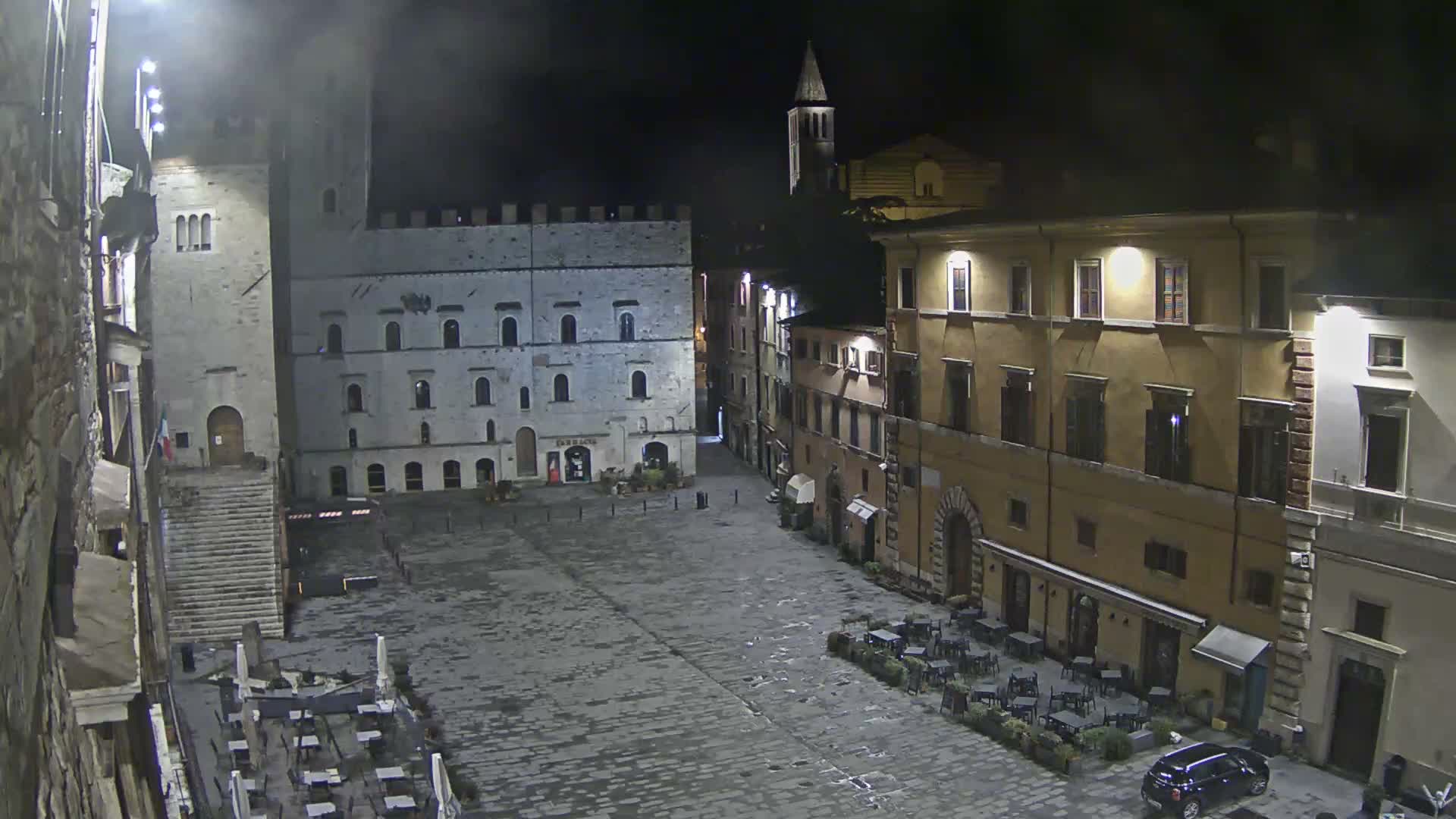 Todi, Piazza del Popolo Square Live Cam - Todi, Perugia, Umbria, Italia