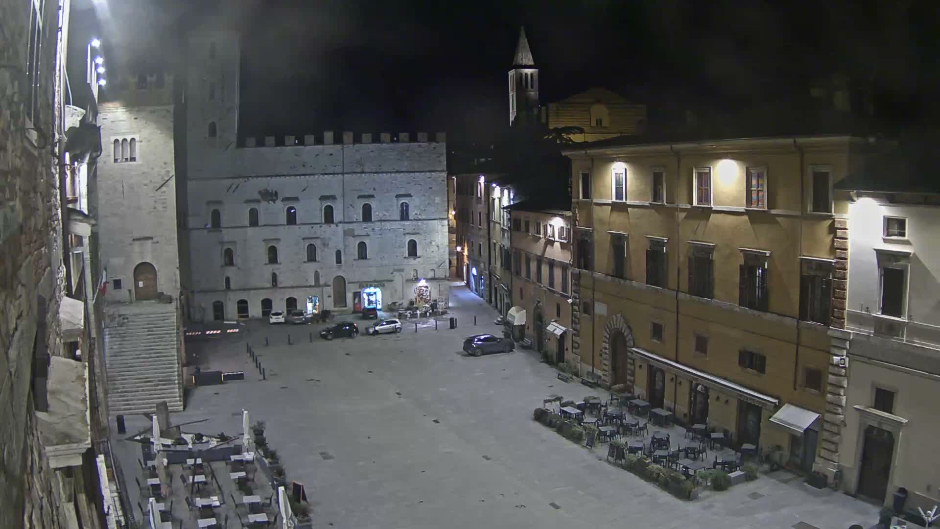 Todi, Piazza del Popolo Square Live Cam - Todi, Perugia, Umbria, Italia
