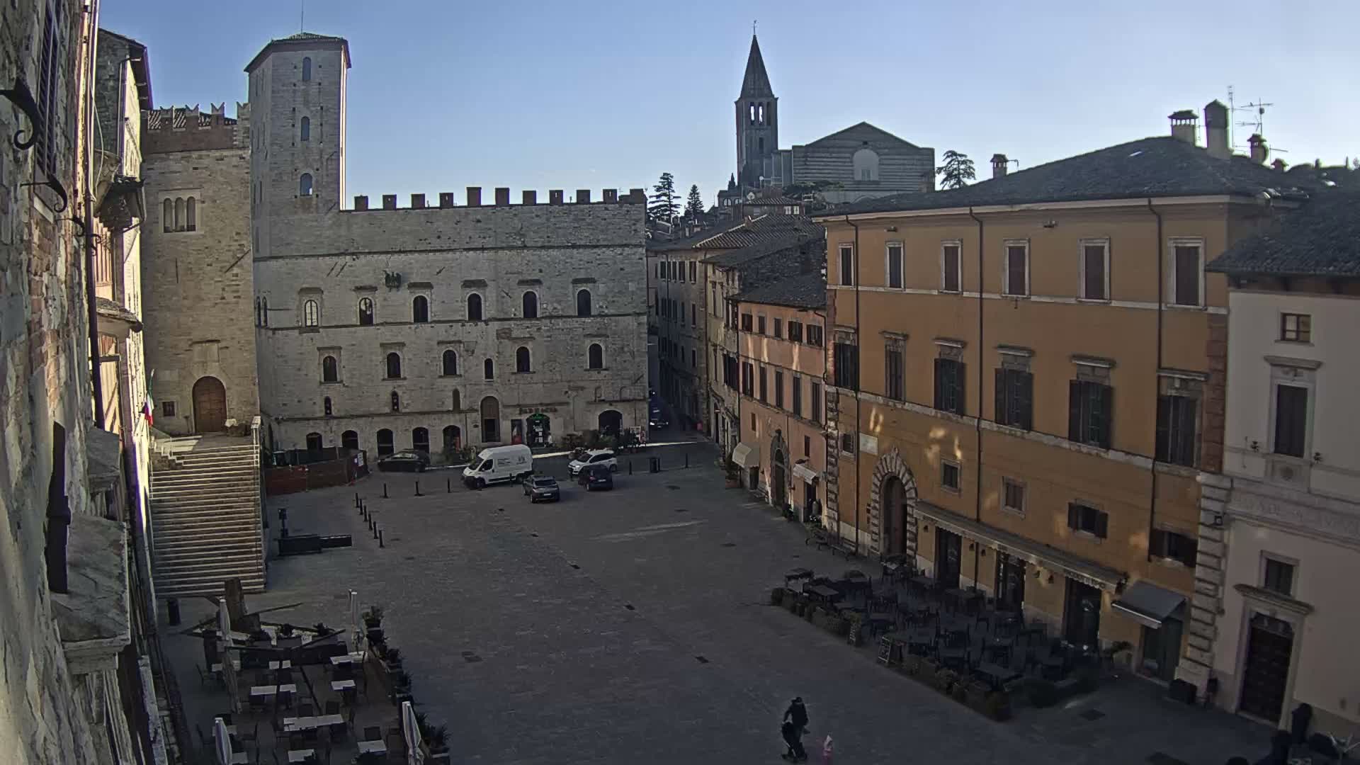 Todi, Piazza del Popolo Square Live Cam - Todi, Perugia, Umbria, Italia