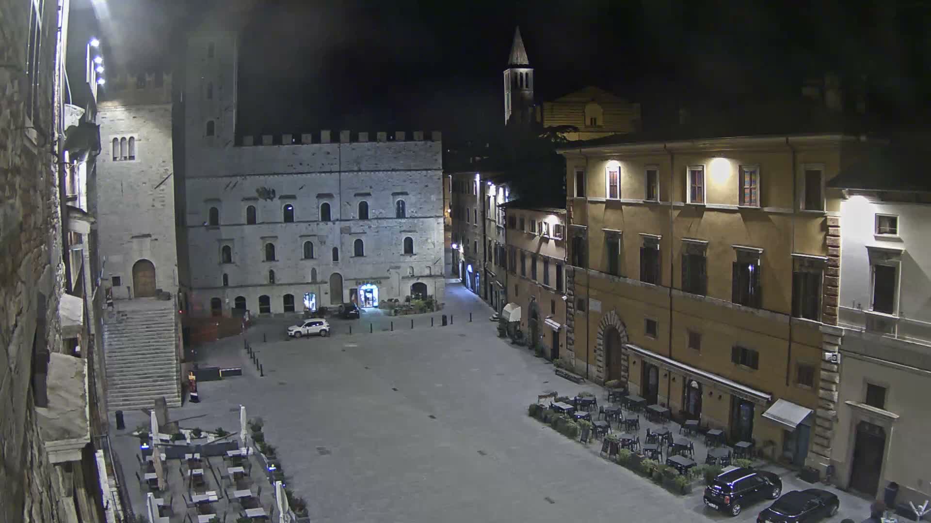 Todi, Piazza del Popolo Square Live Cam - Todi, Perugia, Umbria, Italia