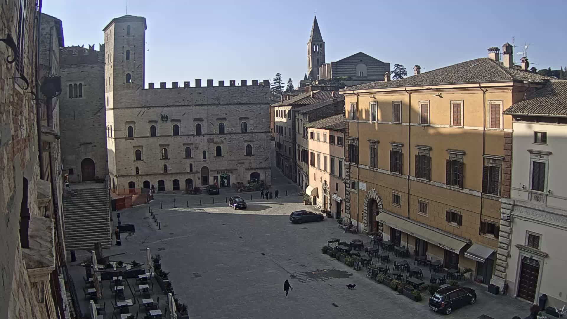 Todi, Piazza del Popolo Square Live Cam - Todi, Perugia, Umbria, Italia