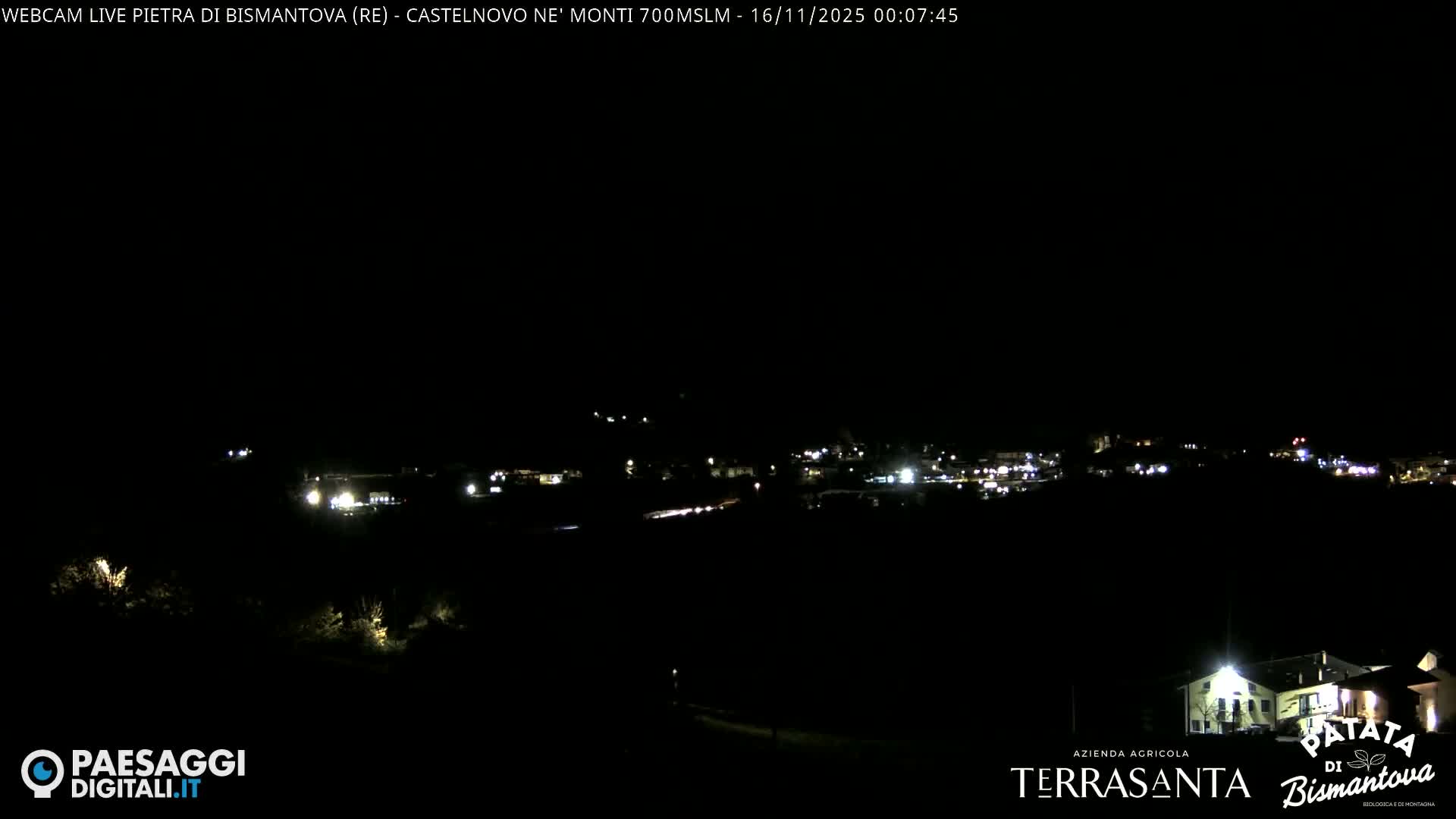  Pietra di Bismantova (Stone of Bismantova) Hill  & Castelnovo ne' Monti Comune Live Cam - Quarqua, Castelnovo ne' Monti, Reggia Emilia, Emilia-Romagna, Italy