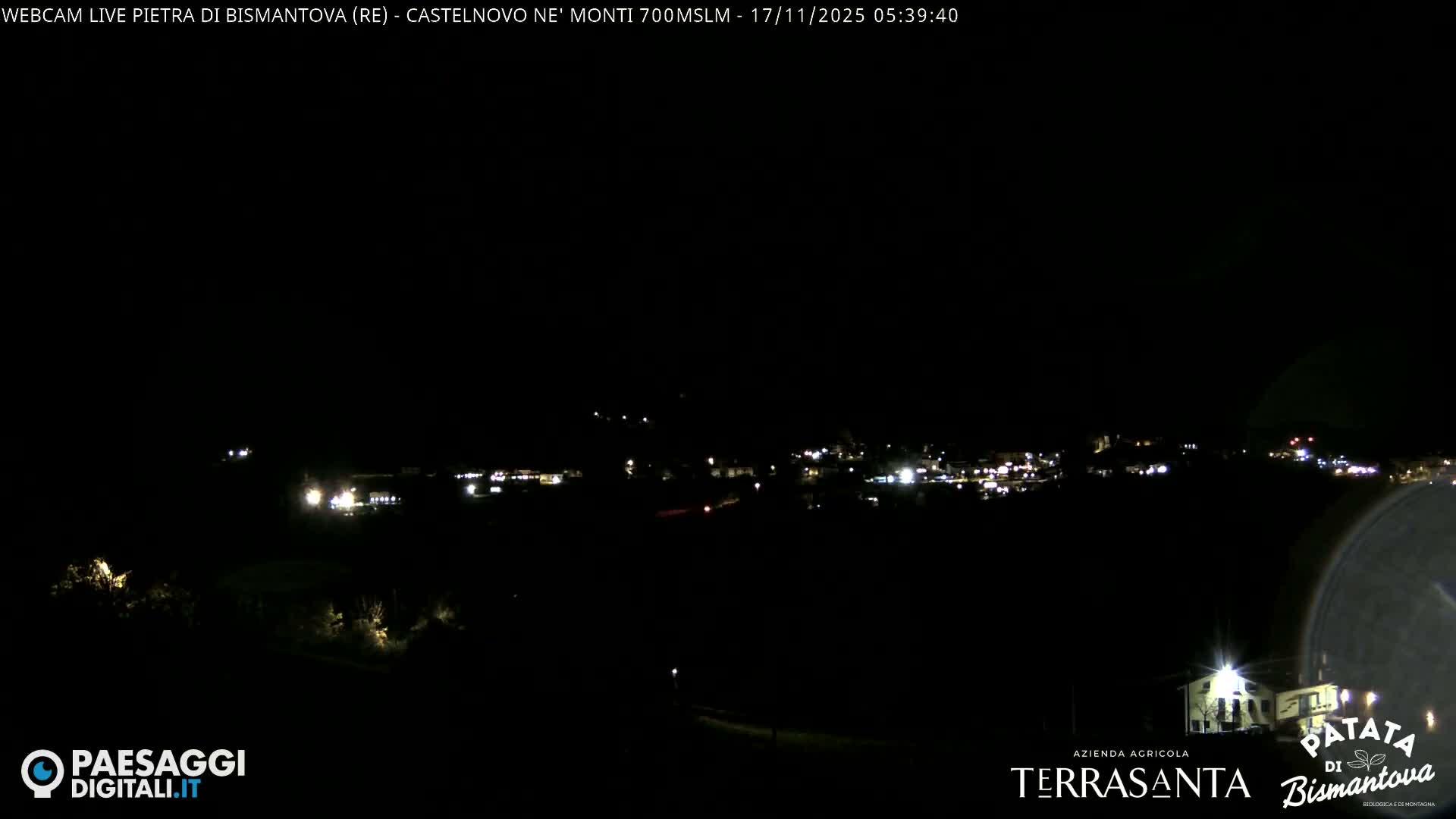  Pietra di Bismantova (Stone of Bismantova) Hill  & Castelnovo ne' Monti Comune Live Cam - Quarqua, Castelnovo ne' Monti, Reggia Emilia, Emilia-Romagna, Italy