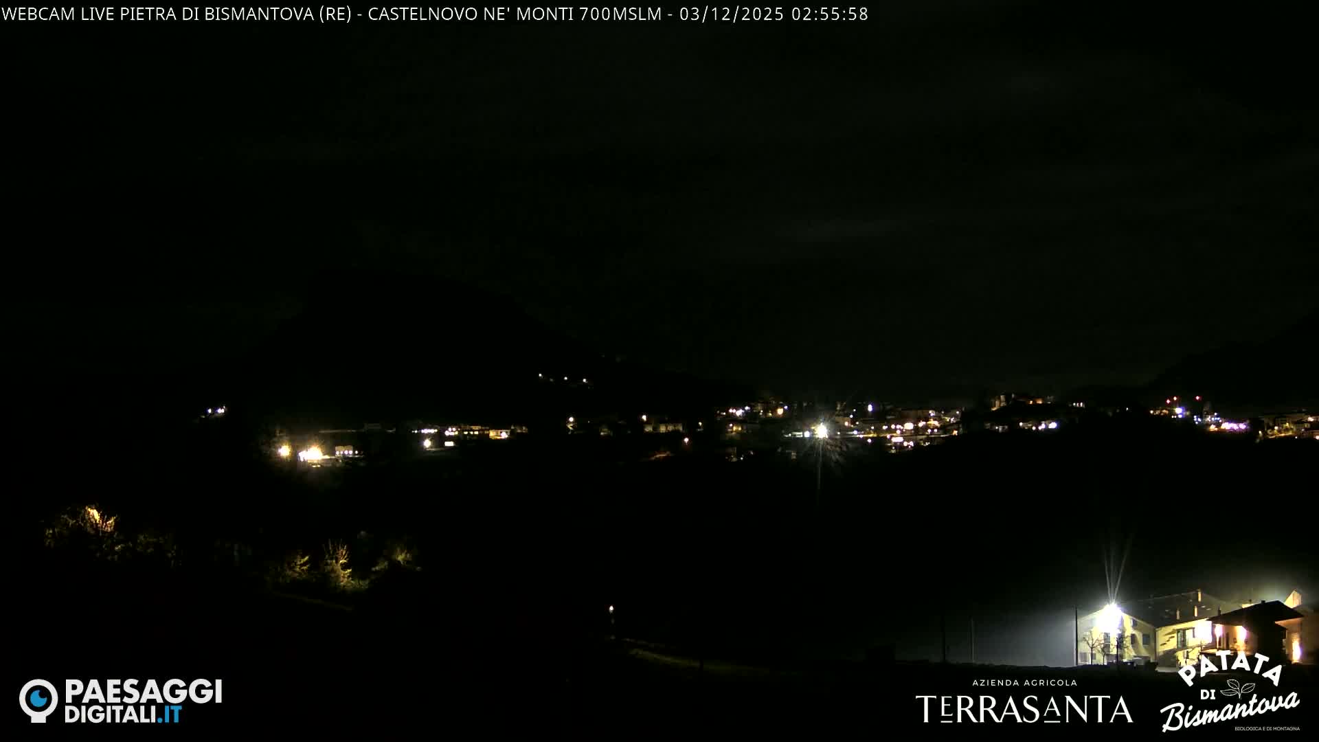  Pietra di Bismantova (Stone of Bismantova) Hill  & Castelnovo ne' Monti Comune Live Cam - Quarqua, Castelnovo ne' Monti, Reggia Emilia, Emilia-Romagna, Italy