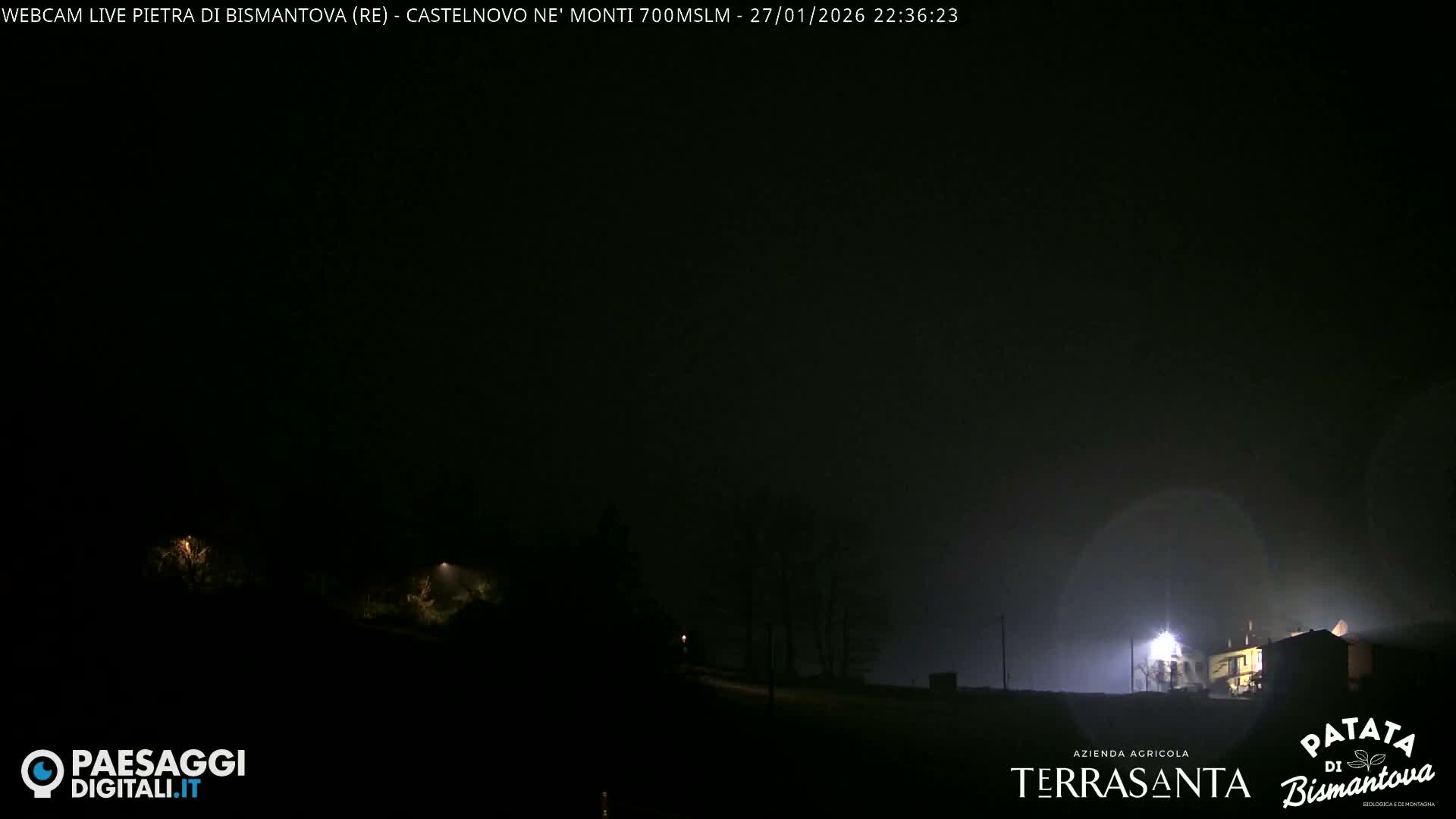  Pietra di Bismantova (Stone of Bismantova) Hill  & Castelnovo ne' Monti Comune Live Cam - Quarqua, Castelnovo ne' Monti, Reggia Emilia, Emilia-Romagna, Italy