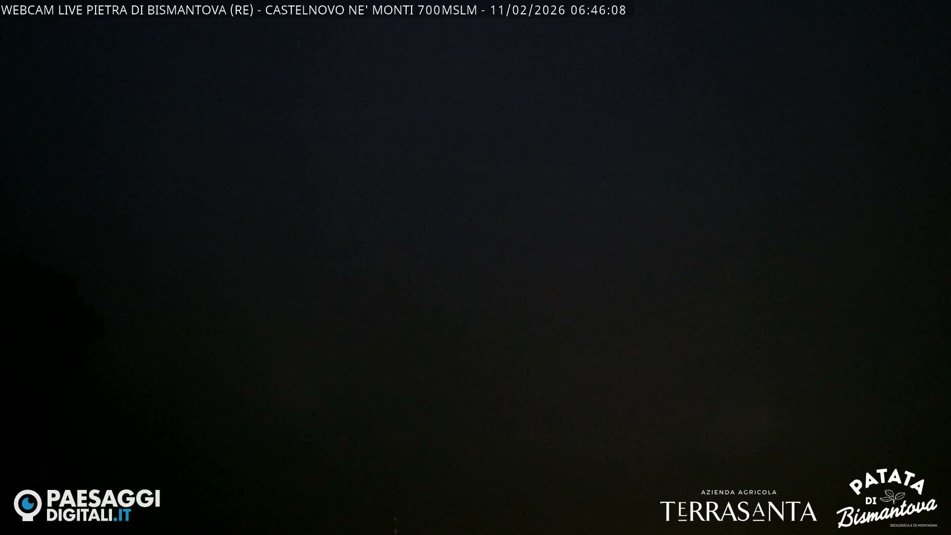  Pietra di Bismantova (Stone of Bismantova) Hill  & Castelnovo ne' Monti Comune Live Cam - Quarqua, Castelnovo ne' Monti, Reggia Emilia, Emilia-Romagna, Italy