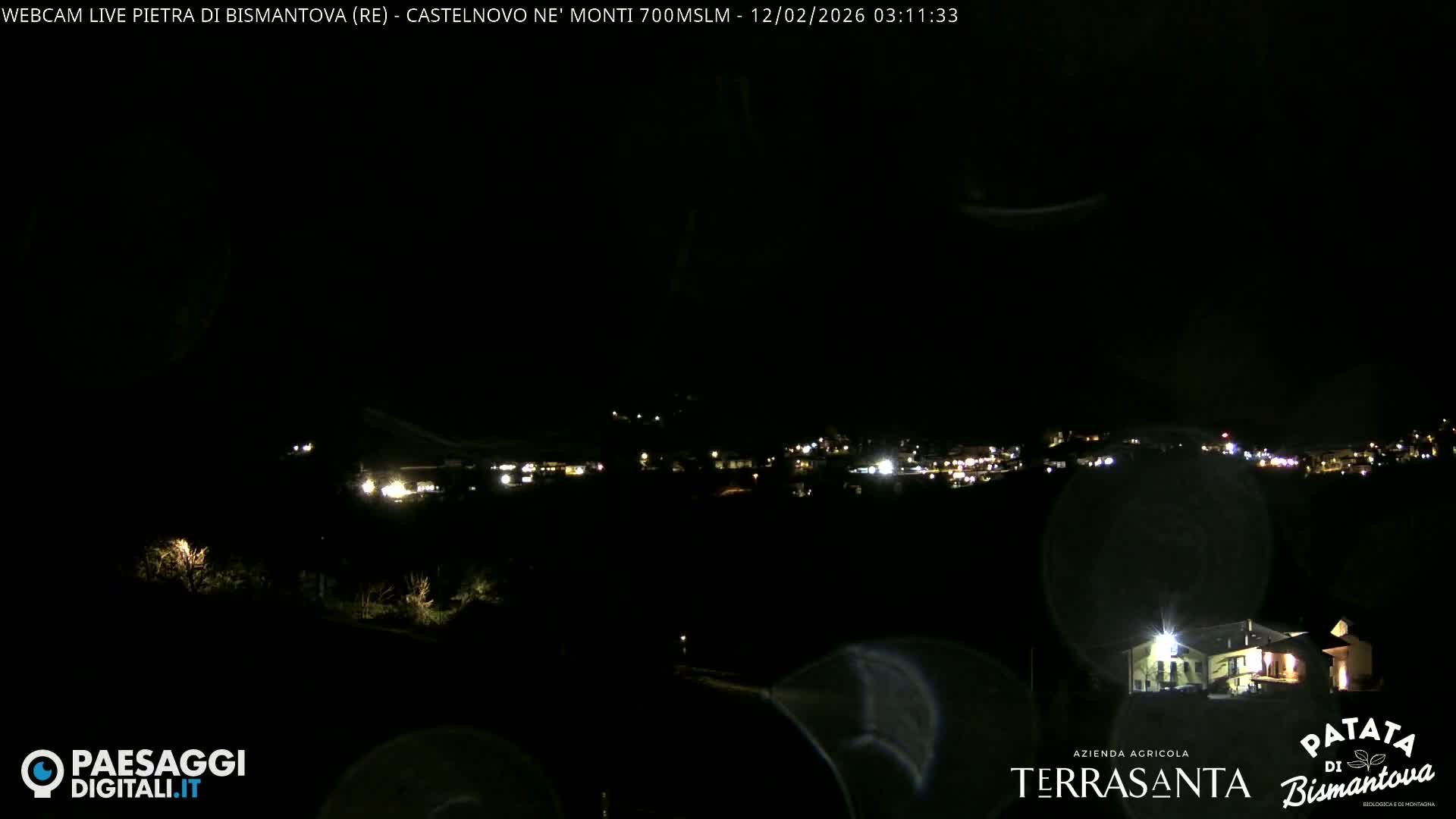  Pietra di Bismantova (Stone of Bismantova) Hill  & Castelnovo ne' Monti Comune Live Cam - Quarqua, Castelnovo ne' Monti, Reggia Emilia, Emilia-Romagna, Italy