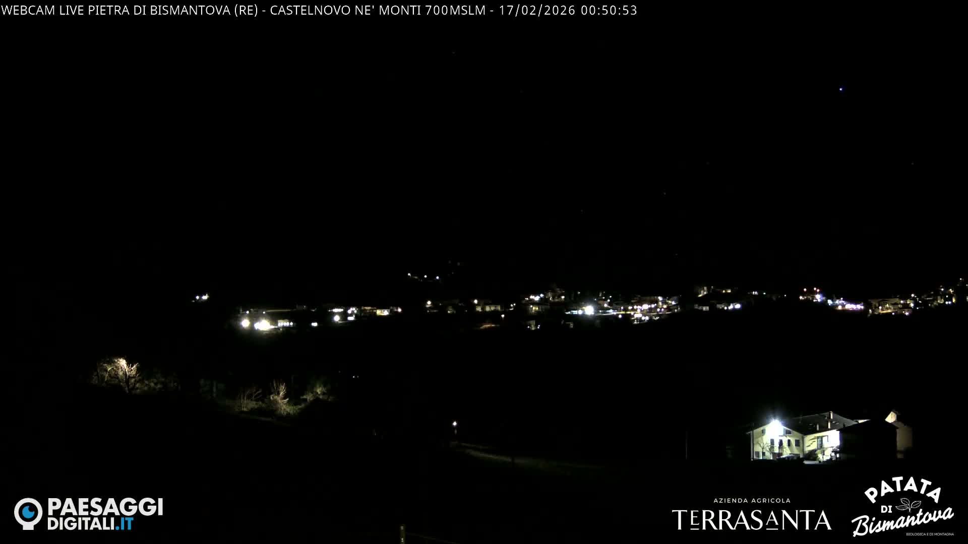  Pietra di Bismantova (Stone of Bismantova) Hill  & Castelnovo ne' Monti Comune Live Cam - Quarqua, Castelnovo ne' Monti, Reggia Emilia, Emilia-Romagna, Italy
