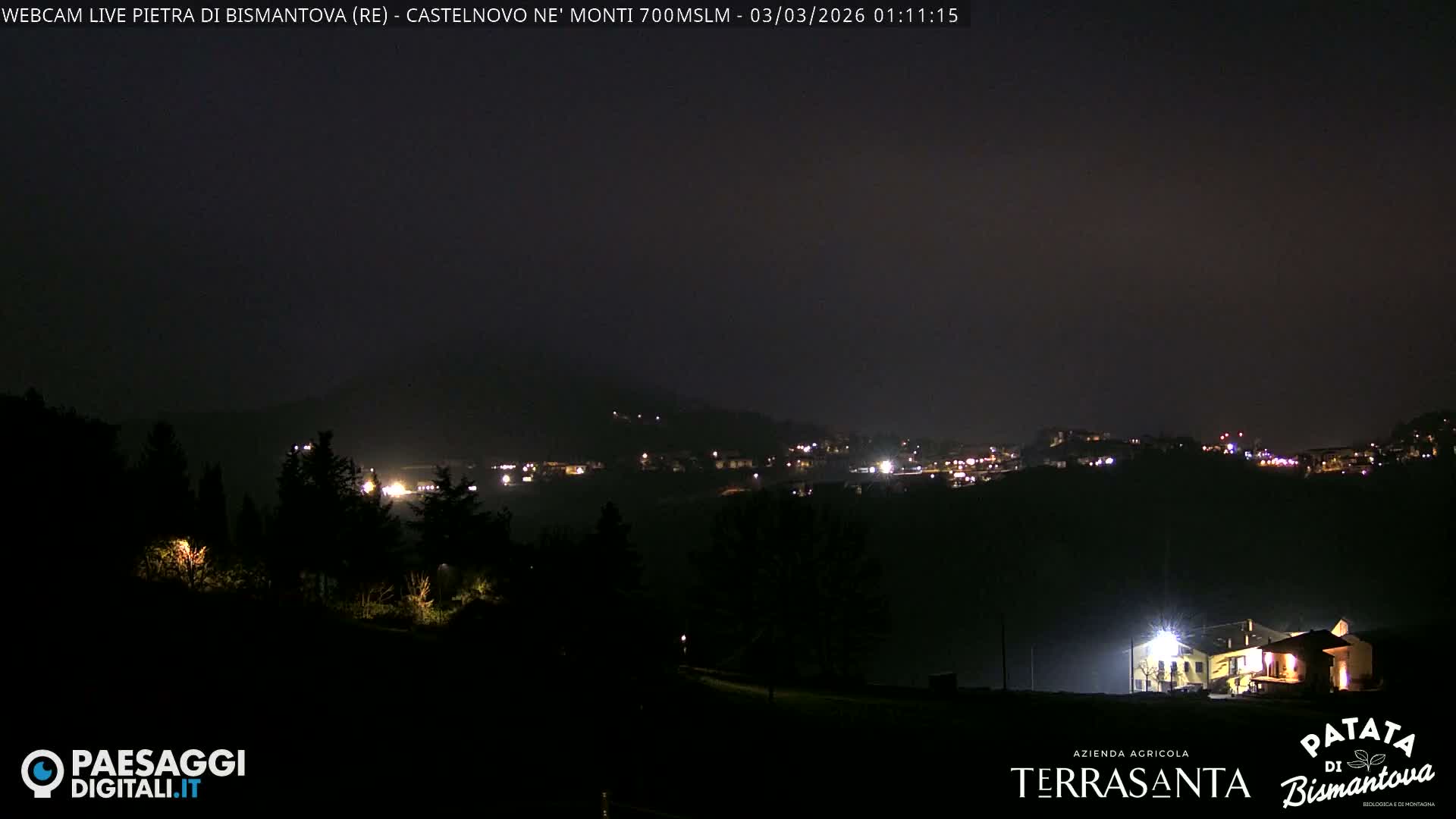  Pietra di Bismantova (Stone of Bismantova) Hill  & Castelnovo ne' Monti Comune Live Cam - Quarqua, Castelnovo ne' Monti, Reggia Emilia, Emilia-Romagna, Italy