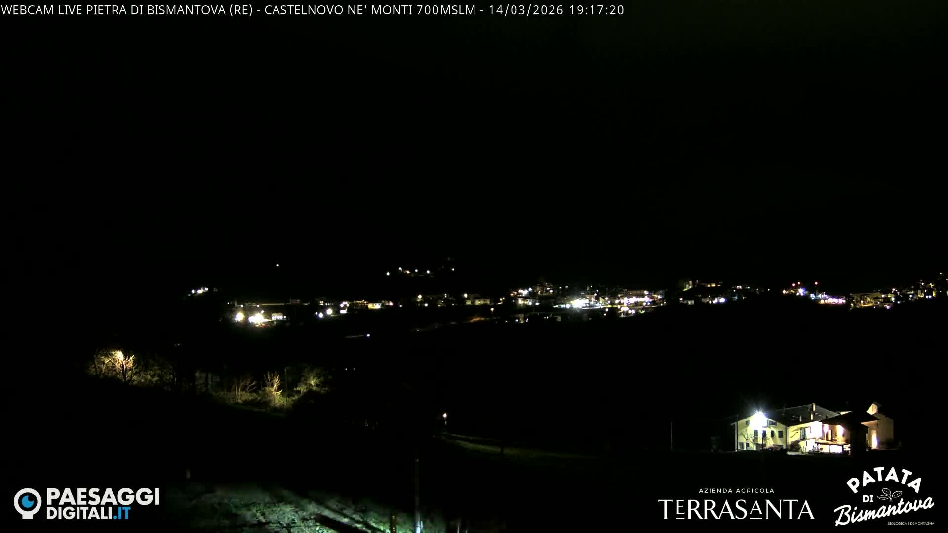  Pietra di Bismantova (Stone of Bismantova) Hill  & Castelnovo ne' Monti Comune Live Cam - Quarqua, Castelnovo ne' Monti, Reggia Emilia, Emilia-Romagna, Italy