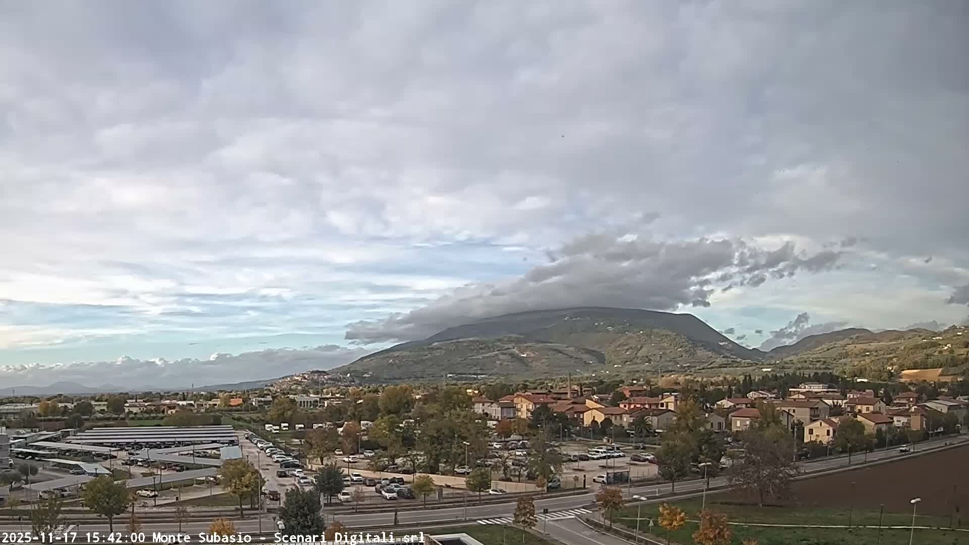 Strada Monte Subasio Mount View & Foligno City Skyline Live Cam - Foligno, Perugia, Umbria, Italy